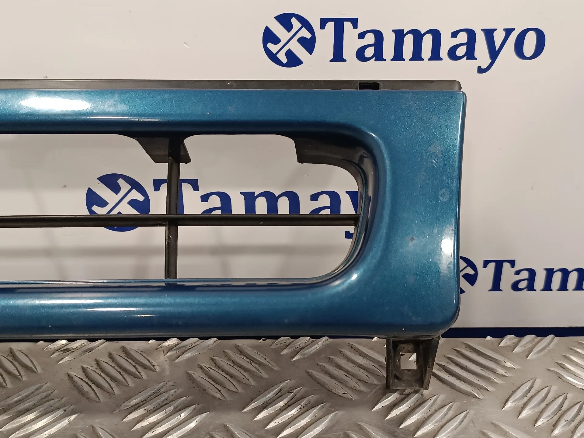 Rejilla Delantera para Nissan Terrano/Terrano.ii (R20)