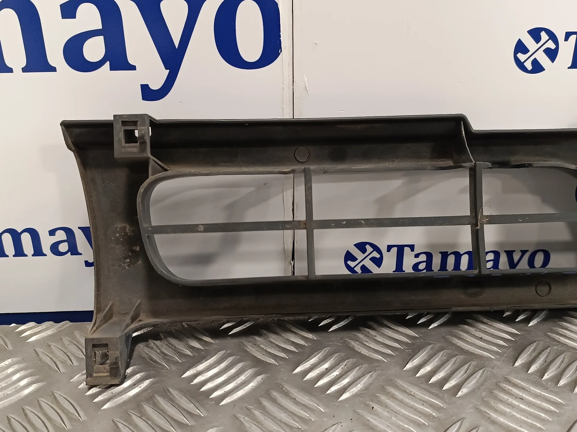 Rejilla Delantera para Nissan Terrano/Terrano.ii (R20)