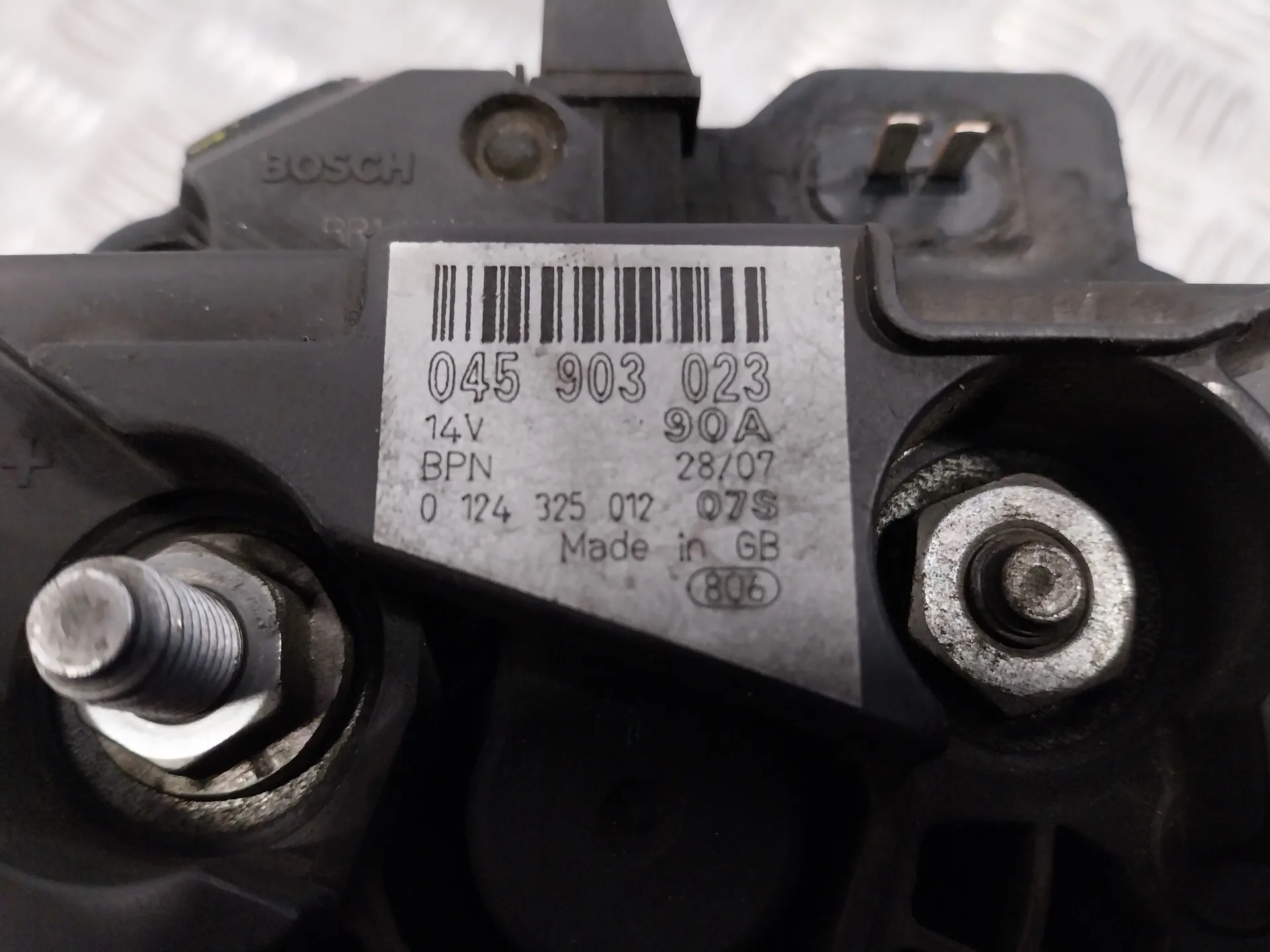 Alternador para Skoda Fabia (5J2 )