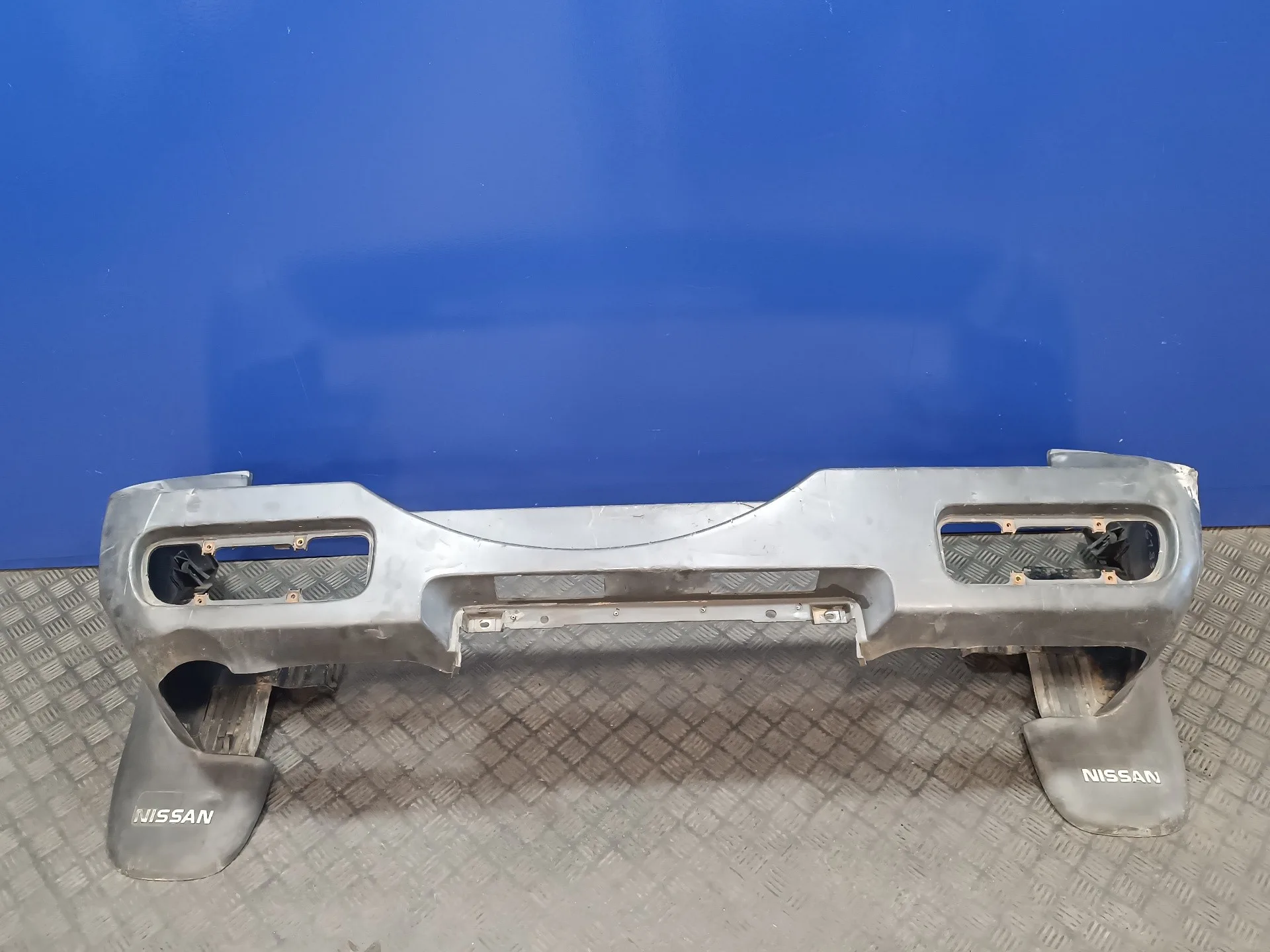 Paragolpes Trasero para Nissan Terrano/Terrano.ii (R20)