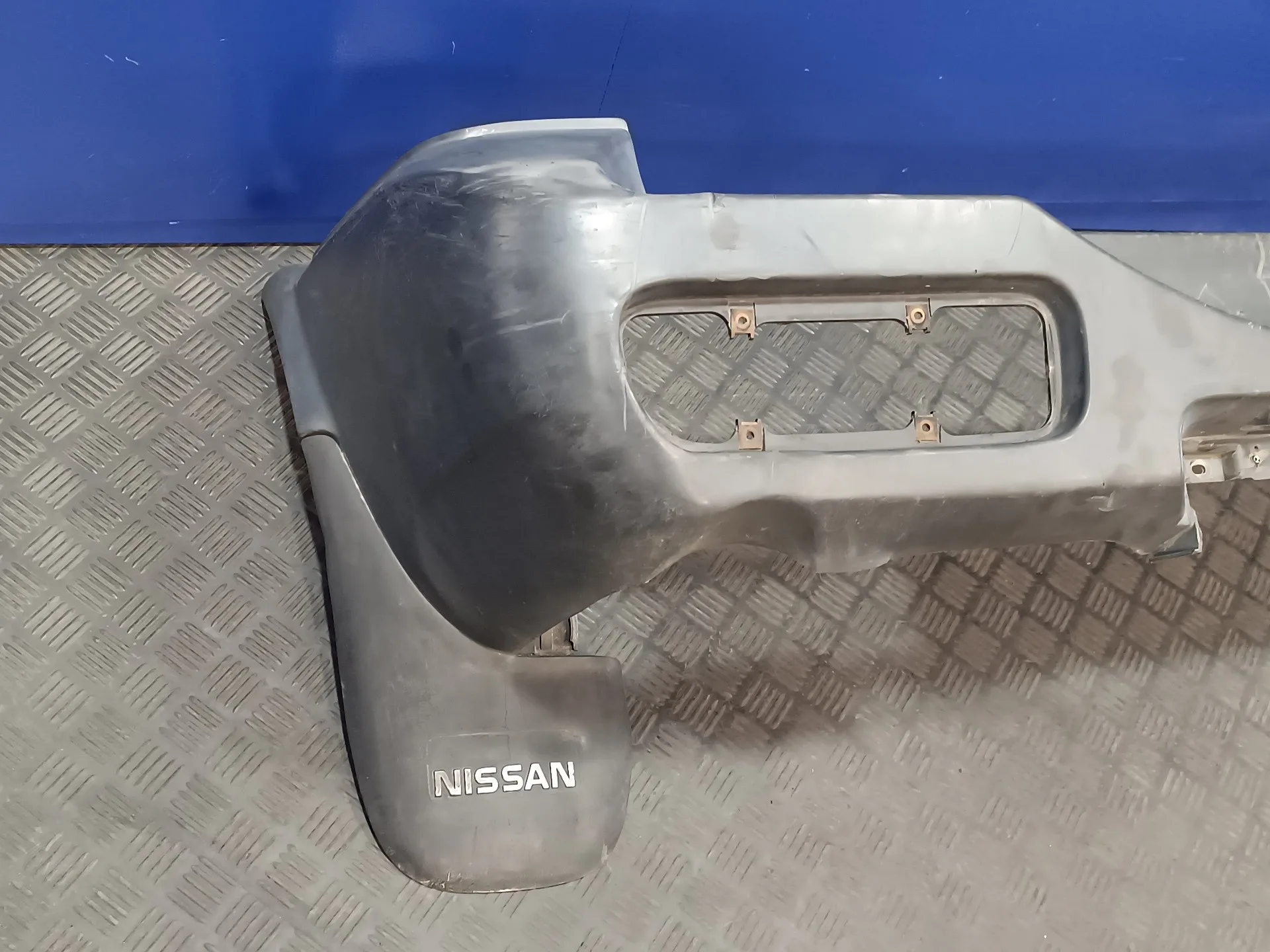 Paragolpes Trasero para Nissan Terrano/Terrano.ii (R20)