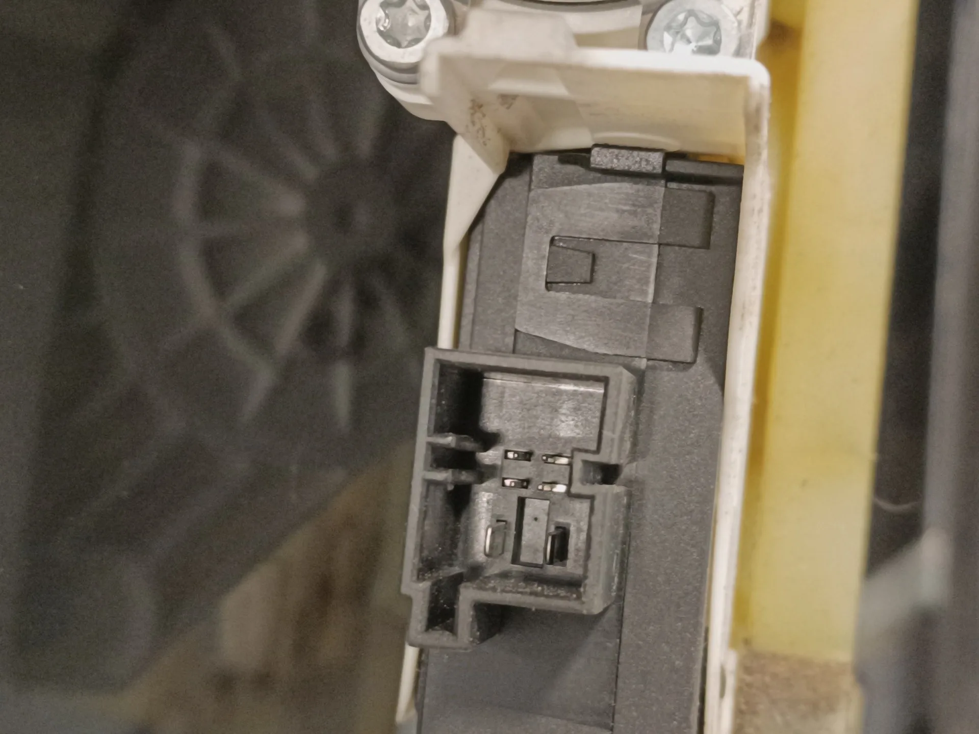 Elevalunas Trasero Derecho para Audi S6 Avant (4F5)