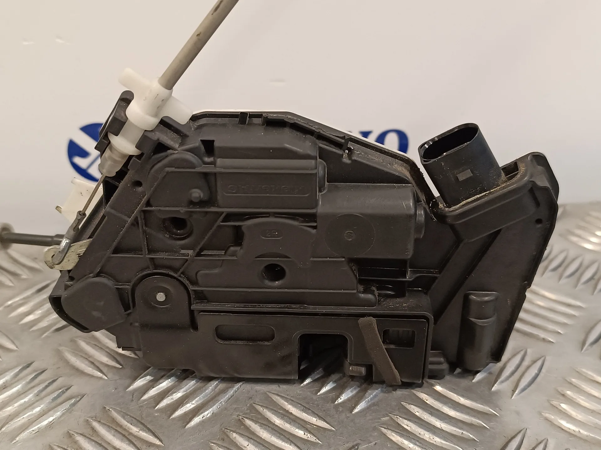 Cerradura Puerta Delantera Derecha para Seat Ibiza (6J5)