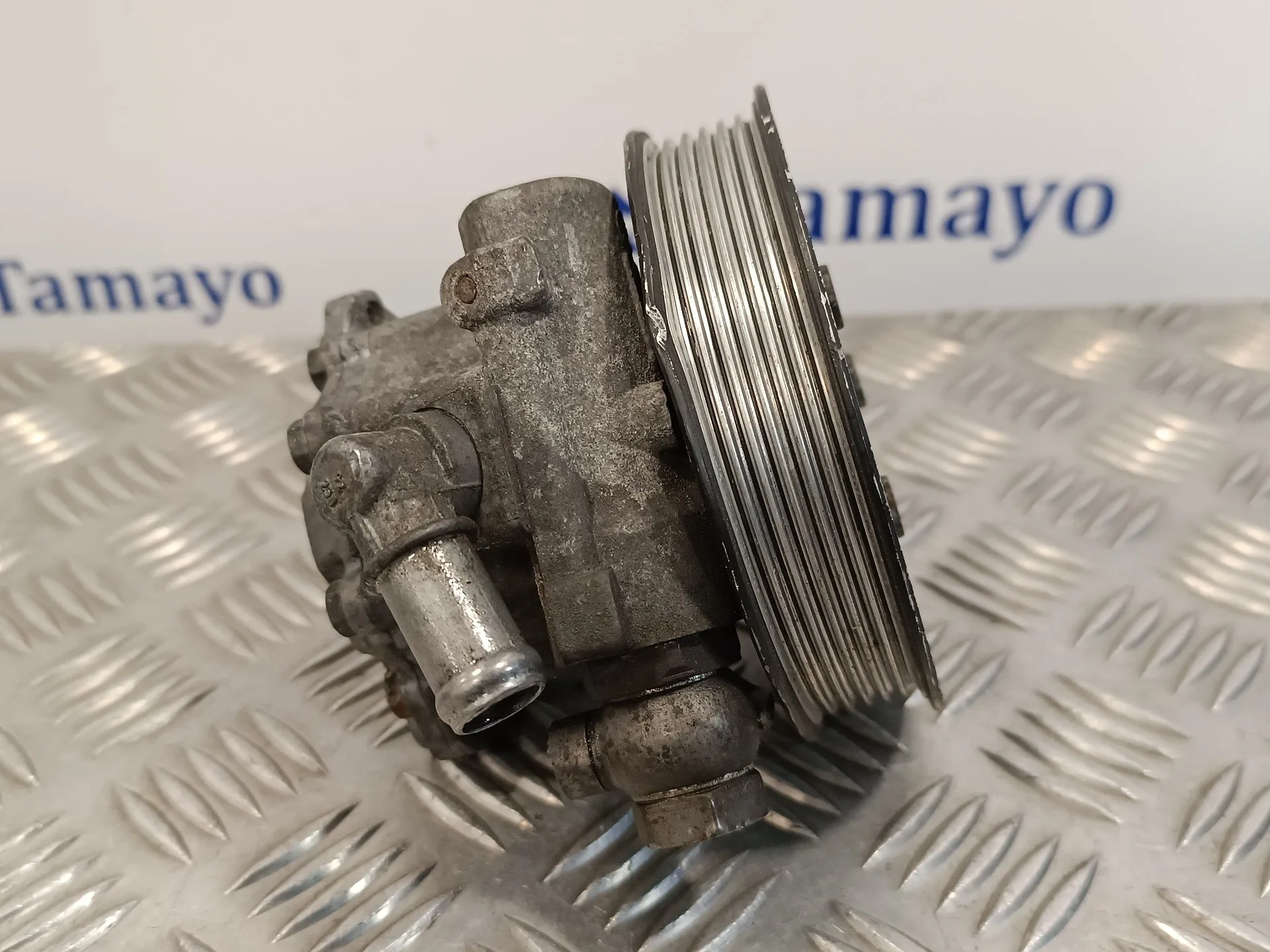 Bomba Servodireccion para Audi A6 Avant (4F5)