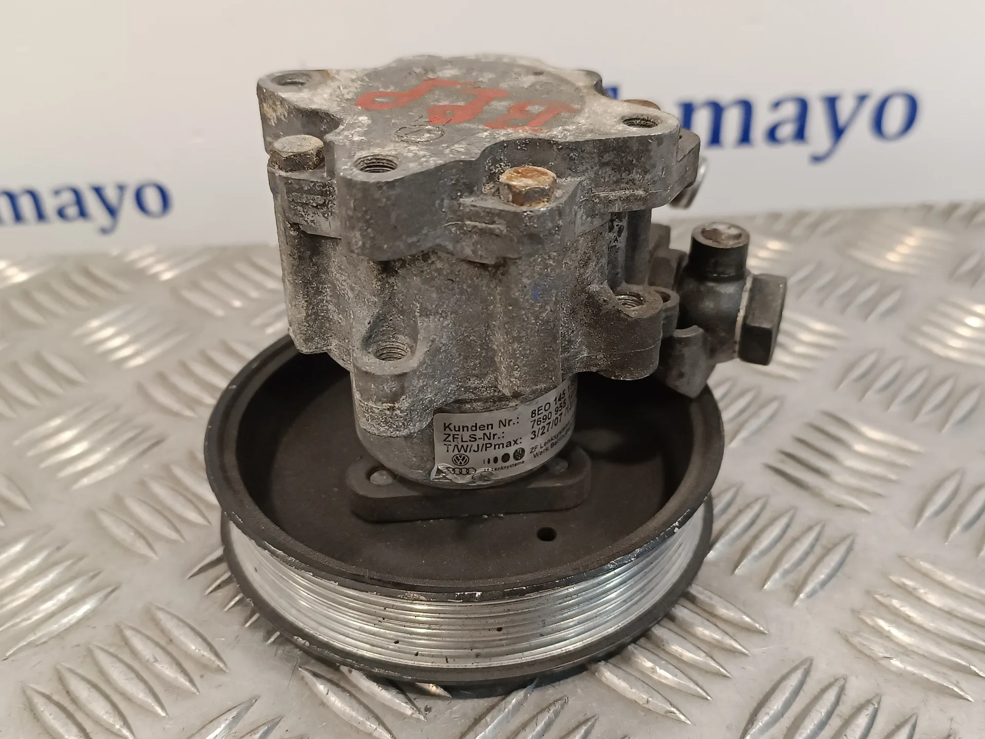 Bomba Servodireccion para Audi A6 Avant (4F5)