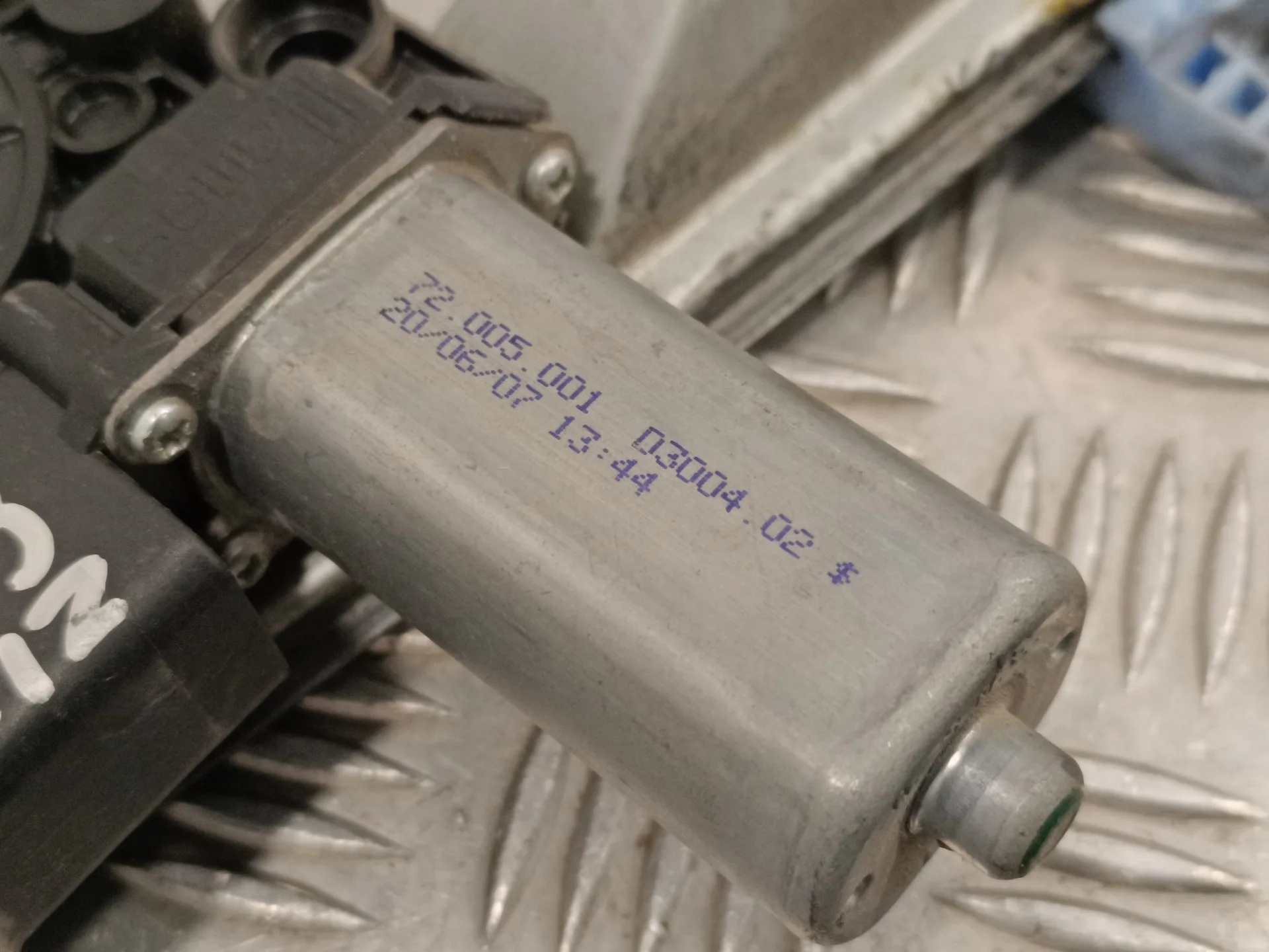 Elevalunas Delantero Izquierdo para Opel Corsa D