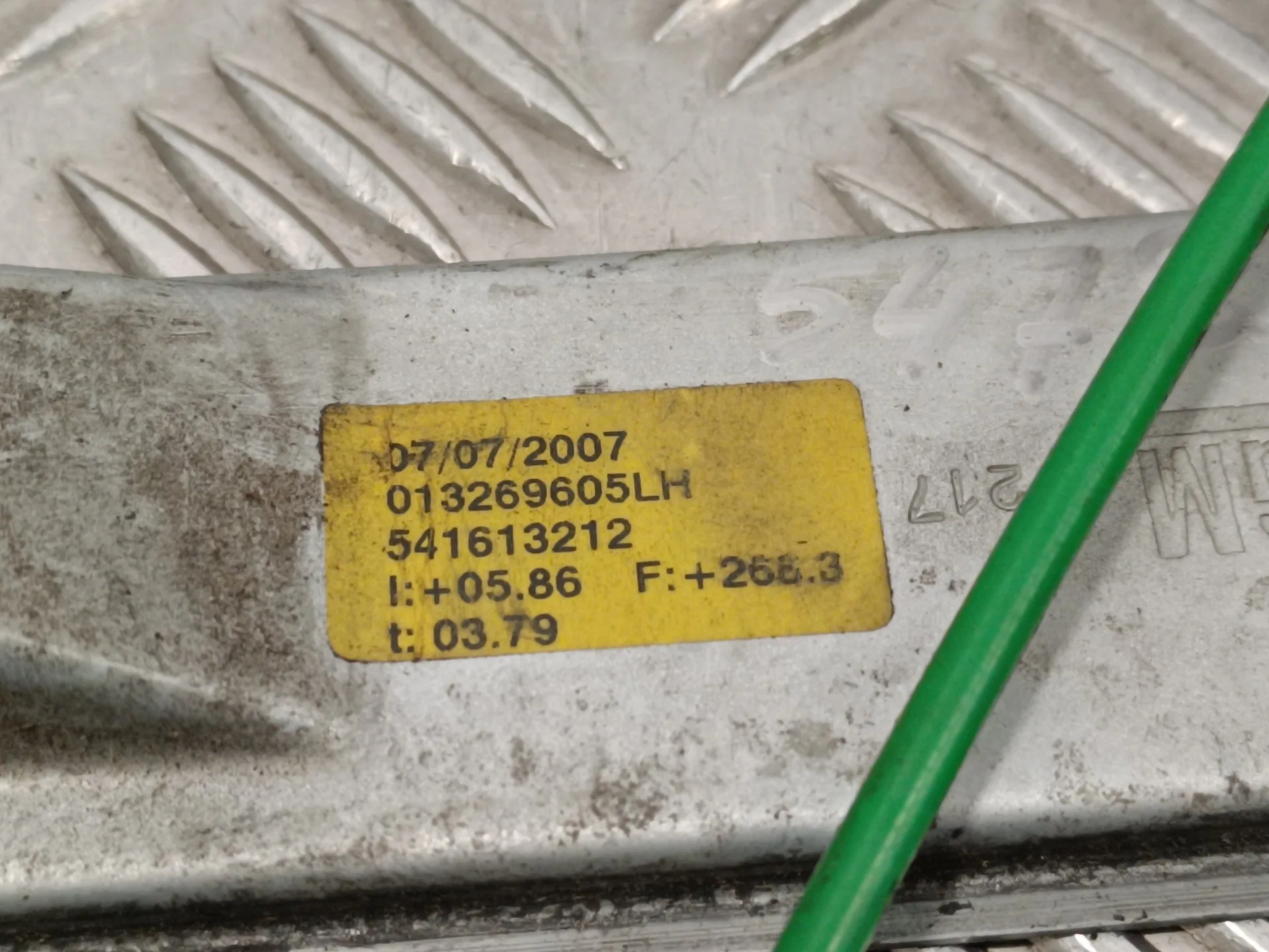 Elevalunas Delantero Izquierdo para Opel Corsa D