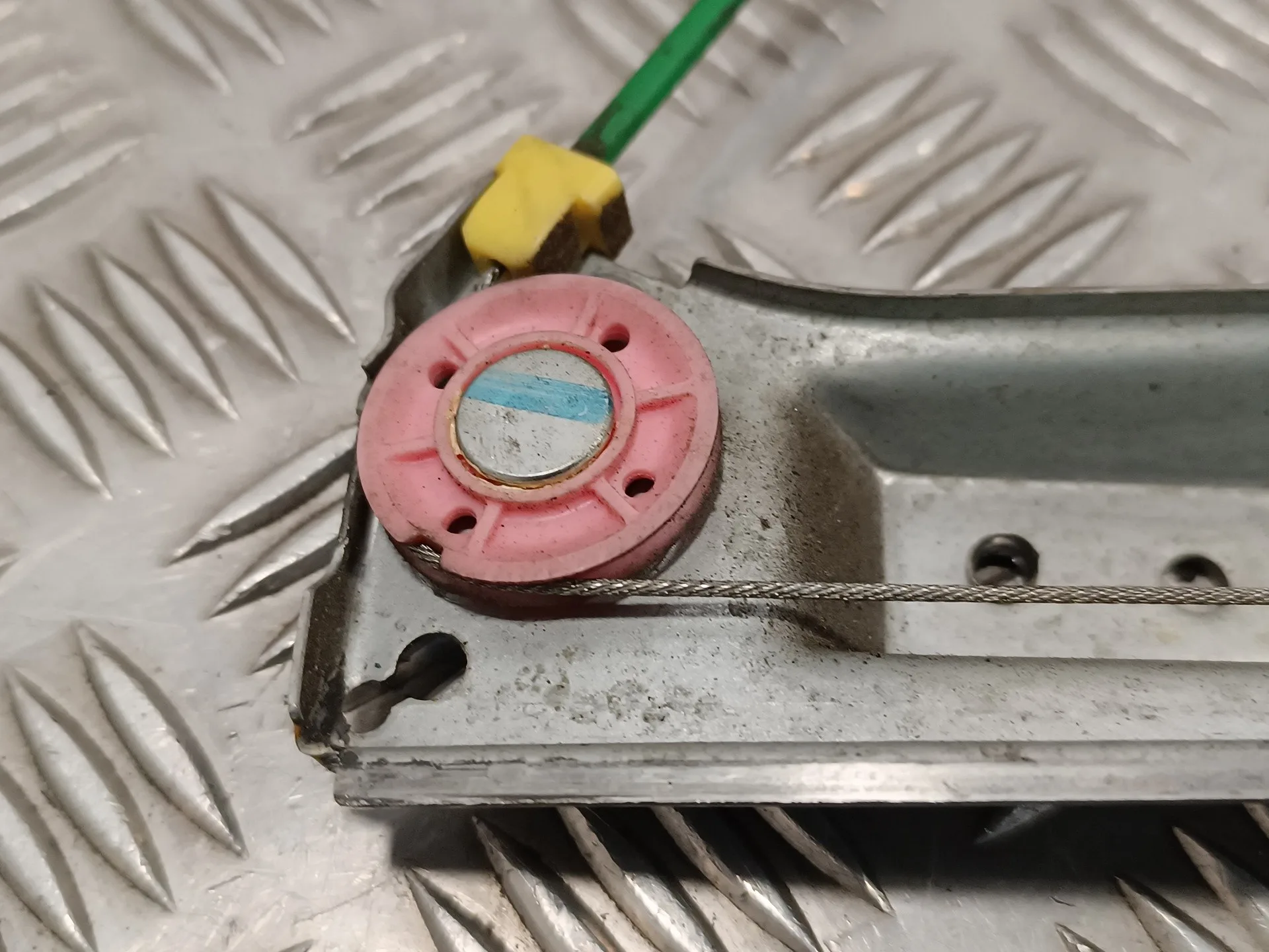 Elevalunas Delantero Izquierdo para Opel Corsa D