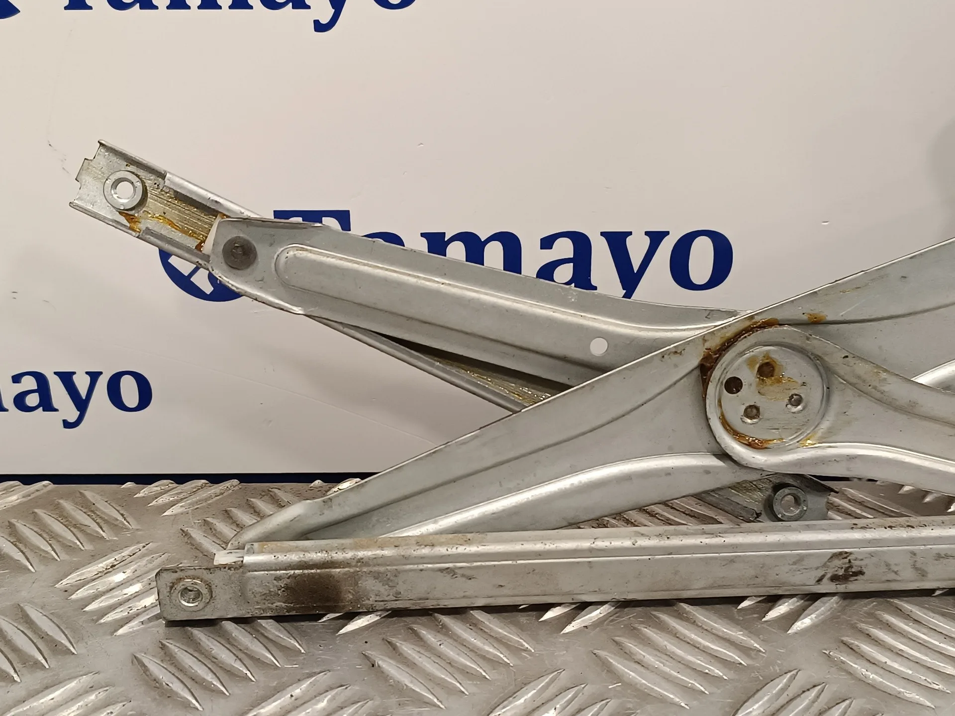 Elevalunas Delantero Derecho para Toyota Corolla Verso (R1)