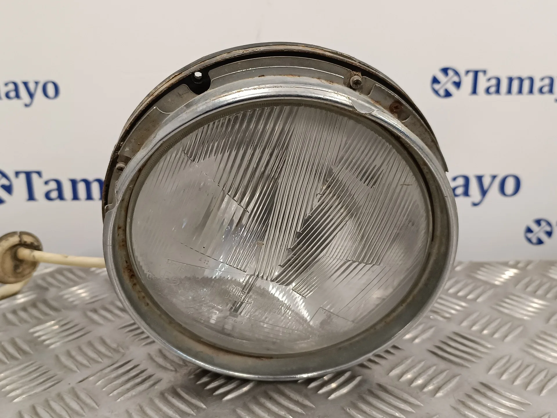 Faro Derecho para Lada Niva ( 2121 / 21213 / 21214 / 21215 )