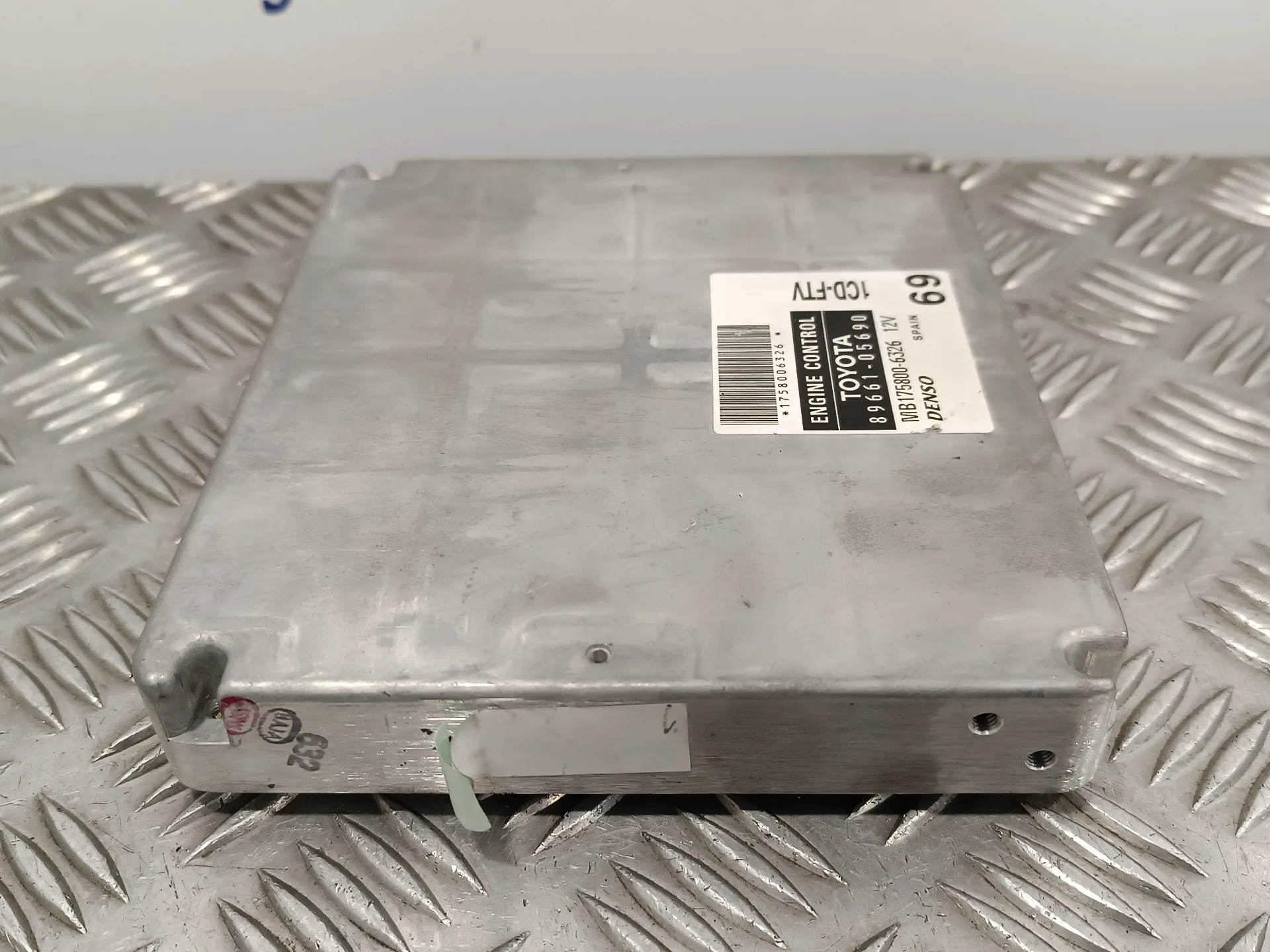 Centralita Motor Uce para Toyota Avensis Berlina (T25)
