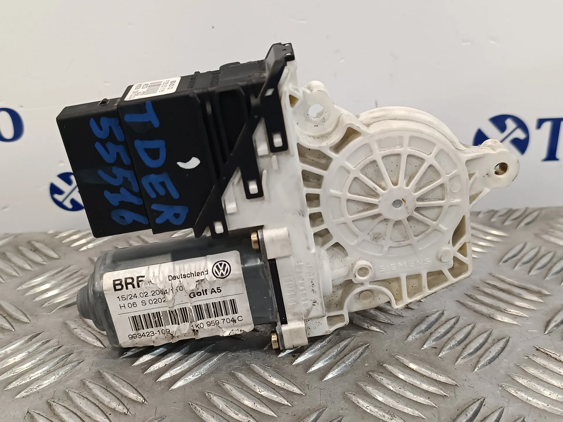 Motor Elevalunas Trasero Derecho para Volkswagen Golf V Berlina (1K1)
