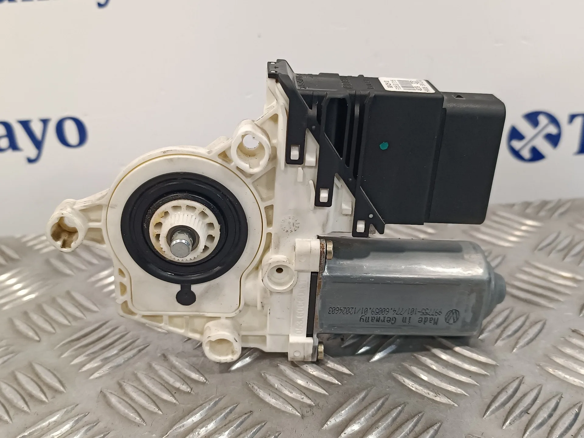 Motor Elevalunas Trasero Derecho para Volkswagen Golf V Berlina (1K1)