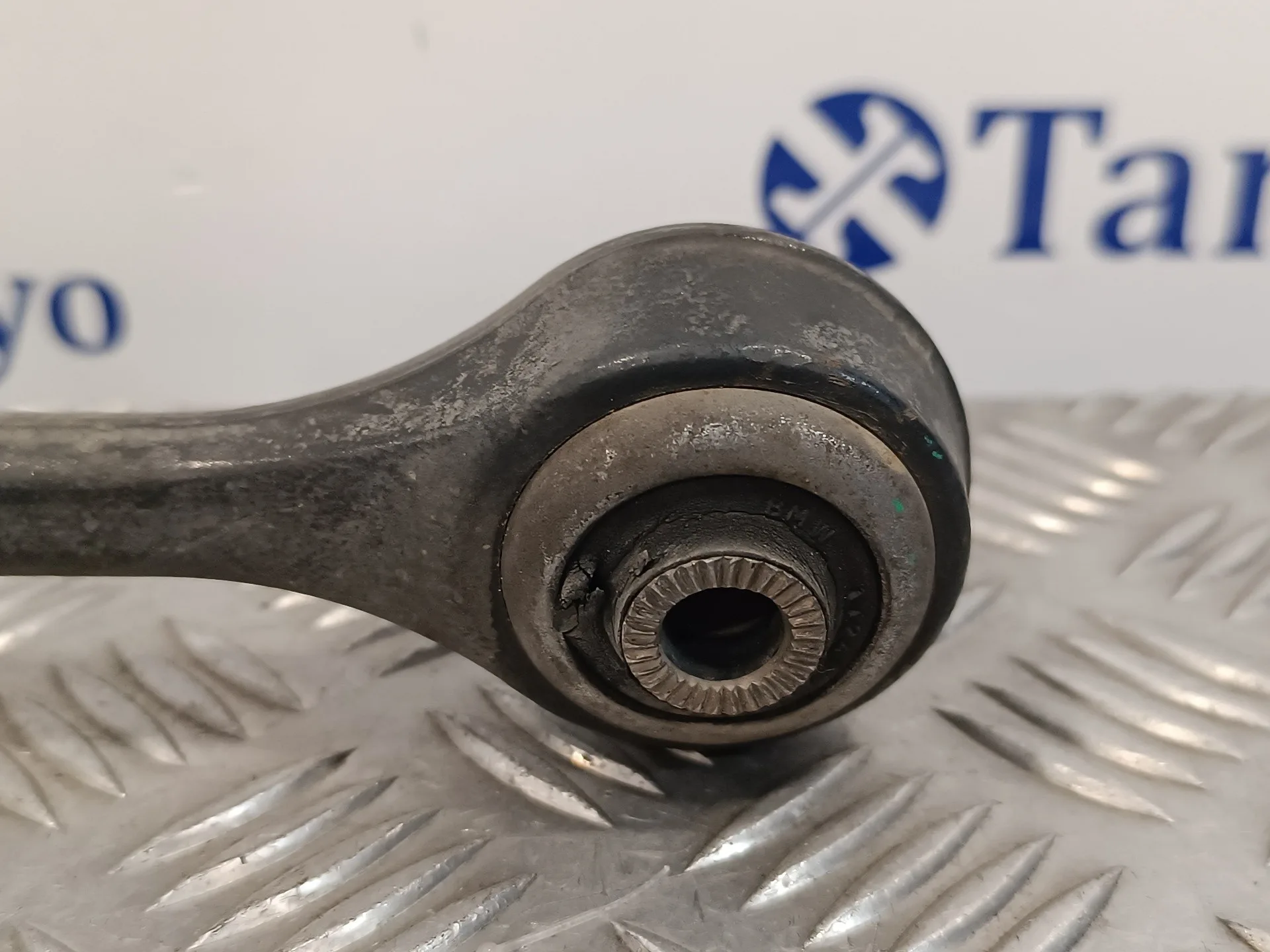 Brazo Suspension Inferior Delantero Derecho para Bmw X3 (E83)