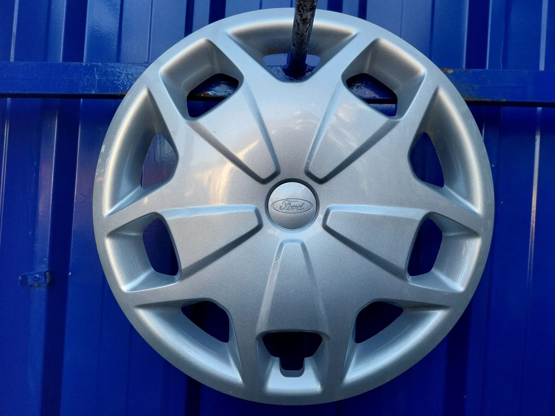 Tapacubos para Ford Transit Furgon (Tts)