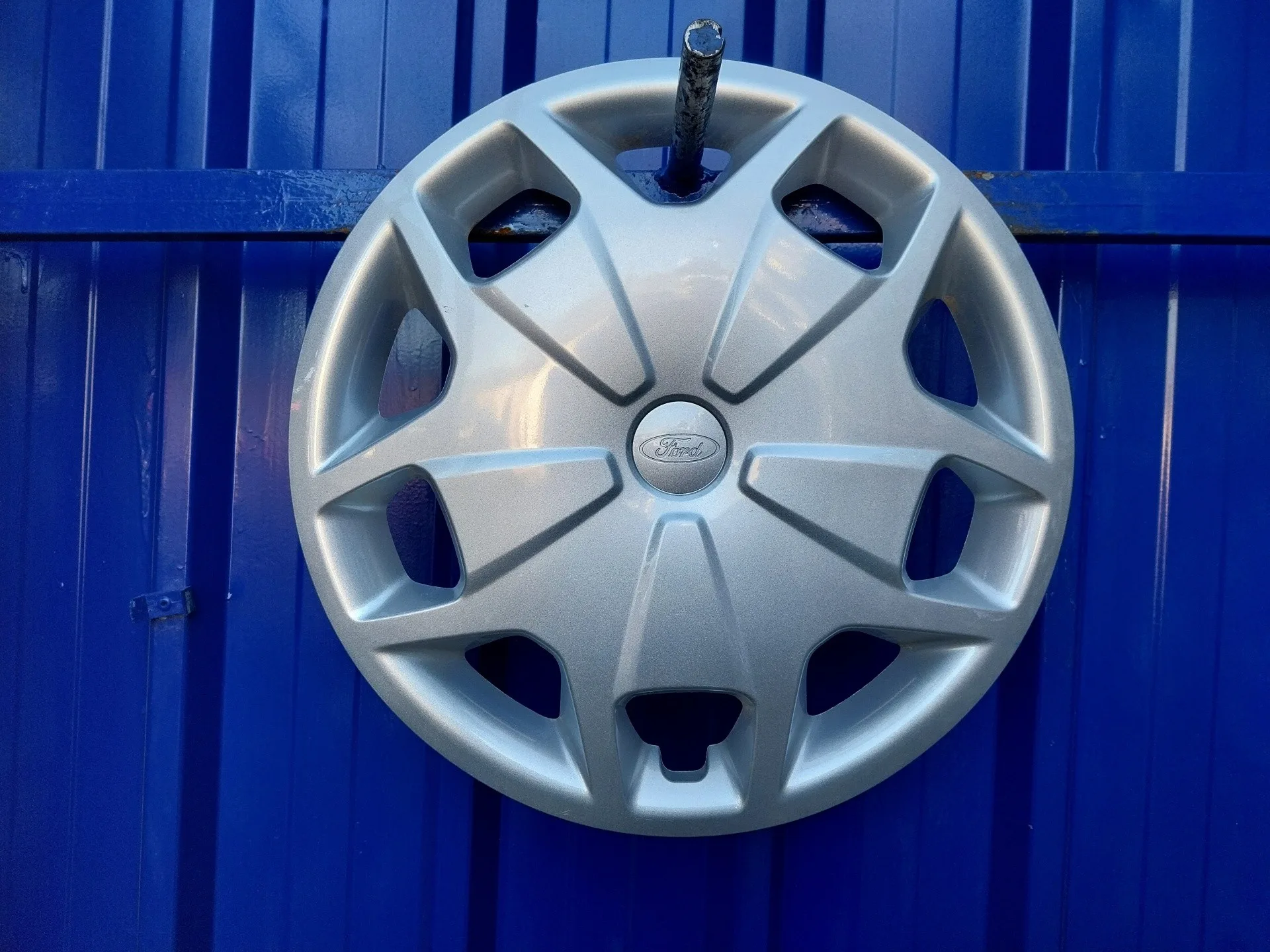 Tapacubos para Ford Transit Furgon (Tts)