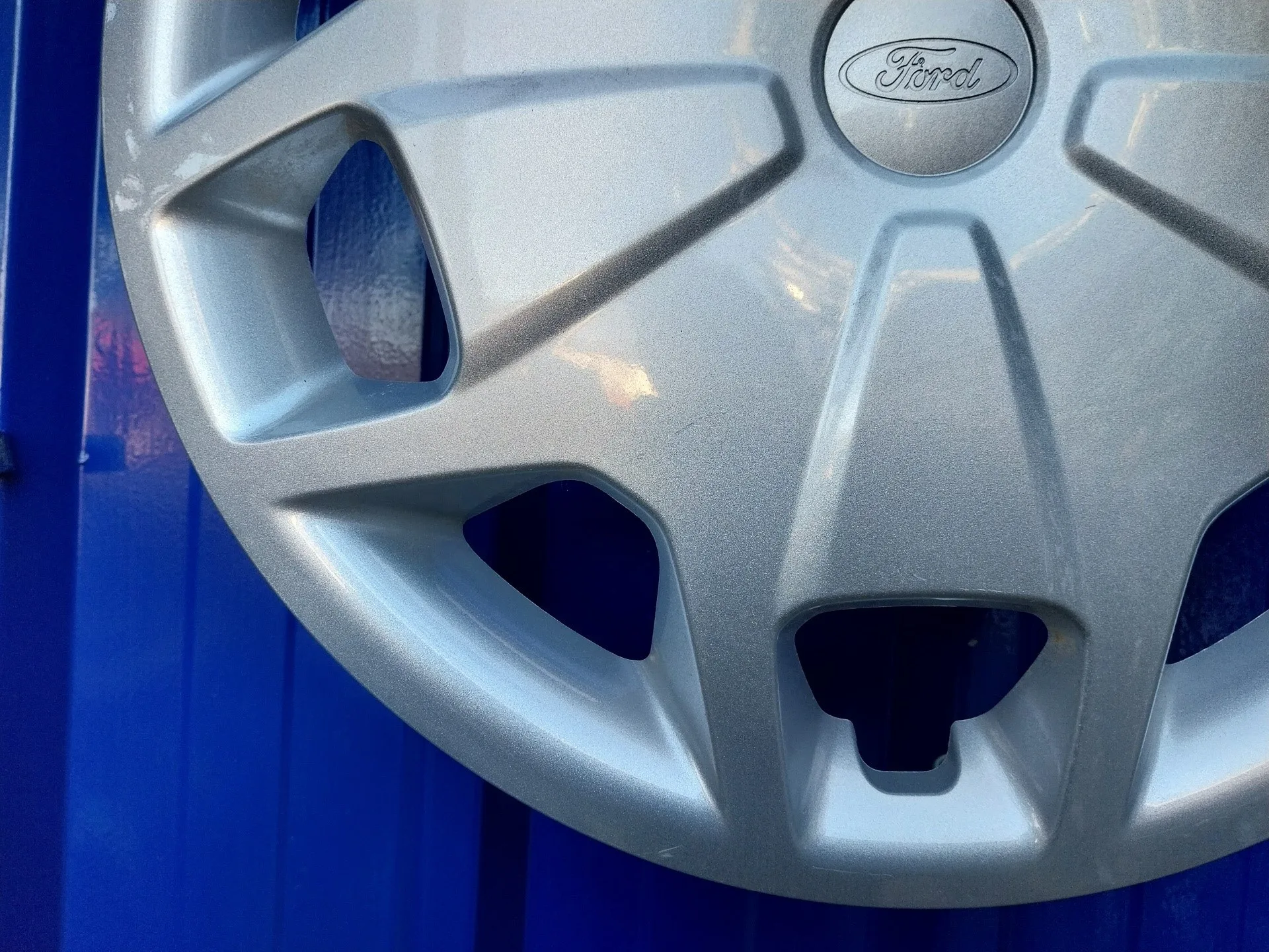 Tapacubos para Ford Transit Furgon (Tts)