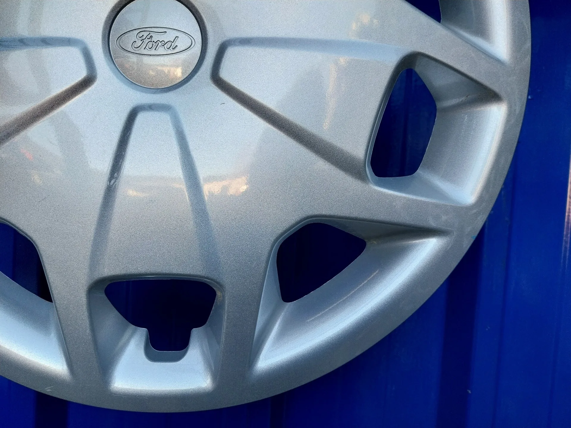 Tapacubos para Ford Transit Furgon (Tts)