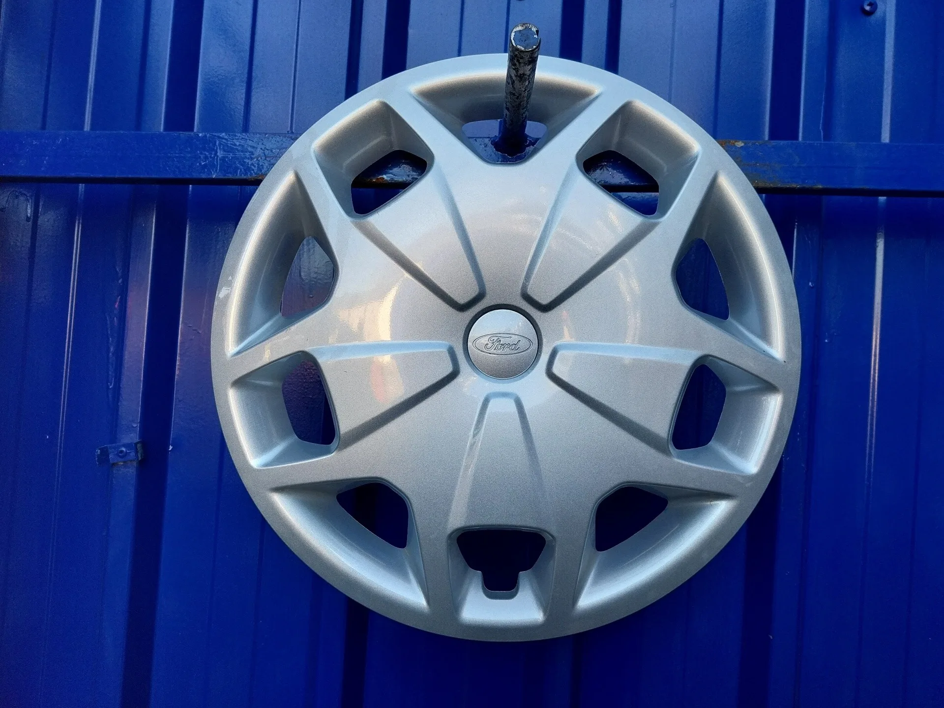 Tapacubos para Ford Transit Furgon (Tts)
