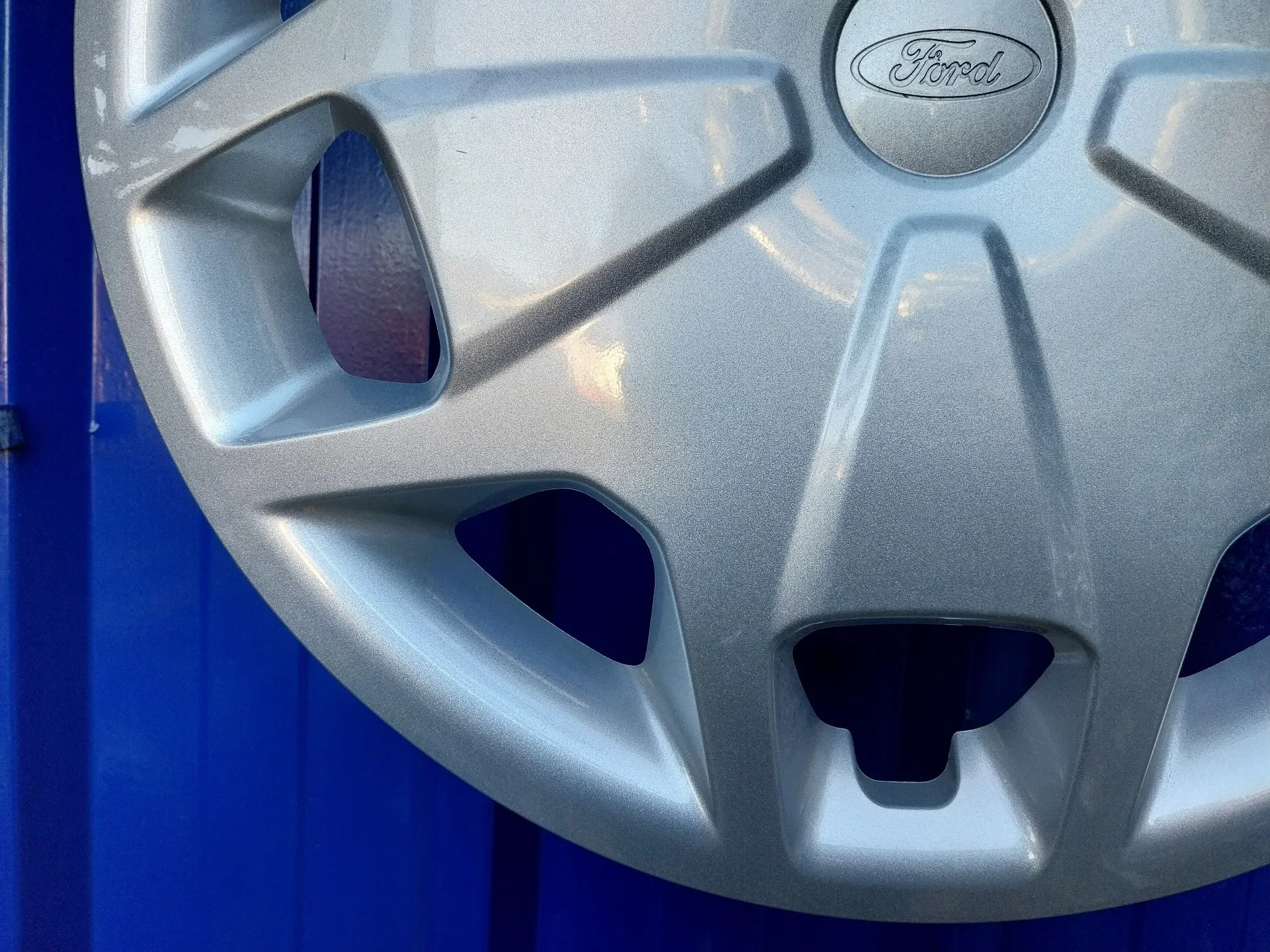 Tapacubos para Ford Transit Furgon (Tts)