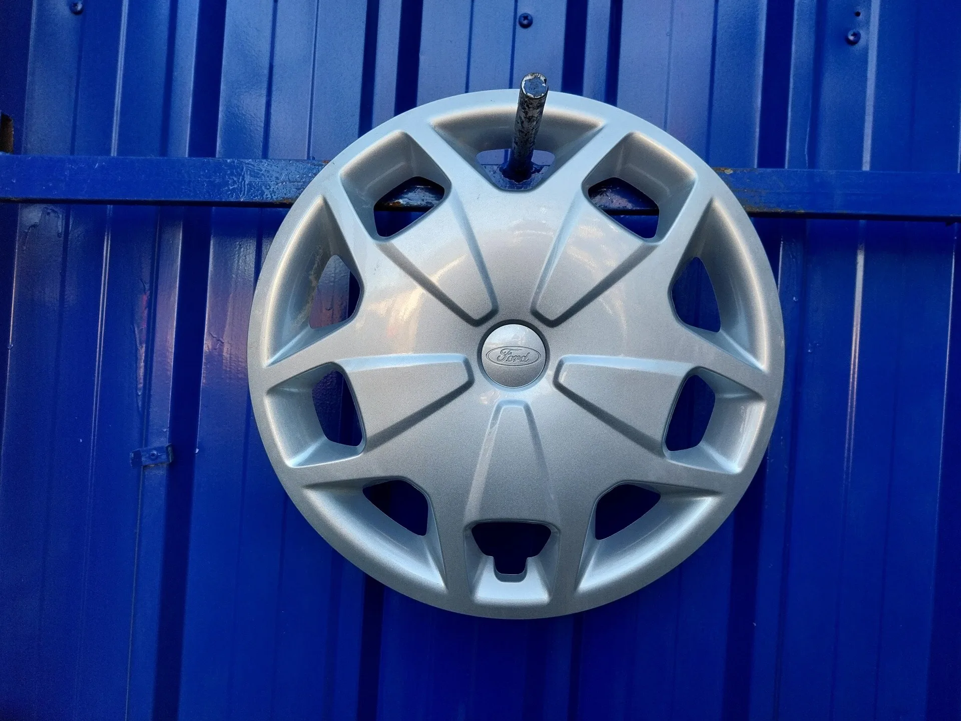 Tapacubos para Ford Transit Furgon (Tts)