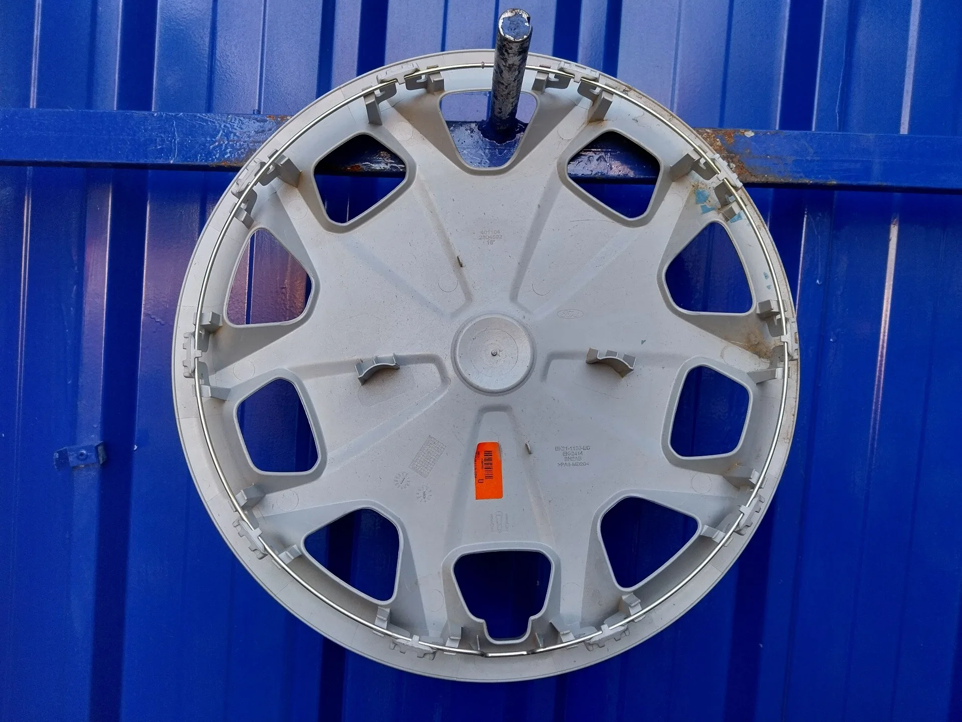 Tapacubos para Ford Transit Furgon (Tts)