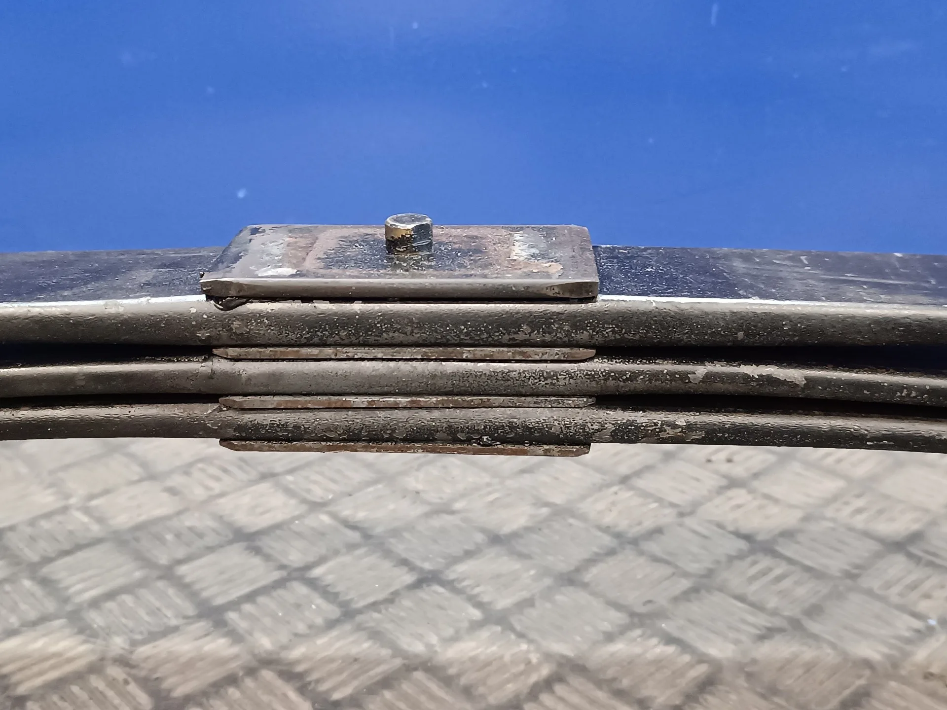 Ballesta Trasera para Nissan Cabstar