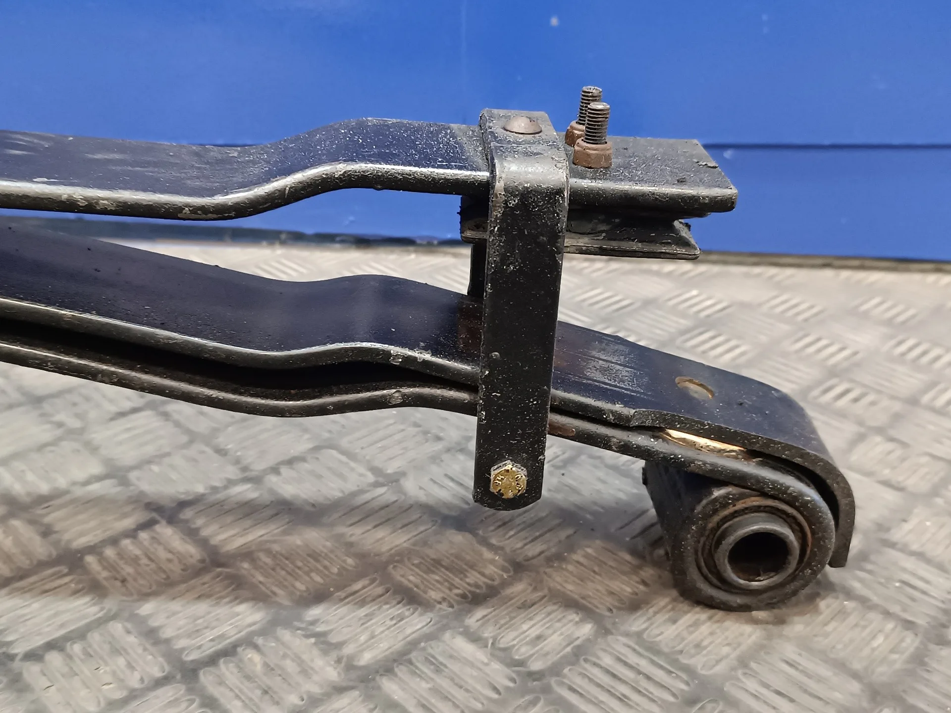 Ballesta Trasera para Nissan Cabstar