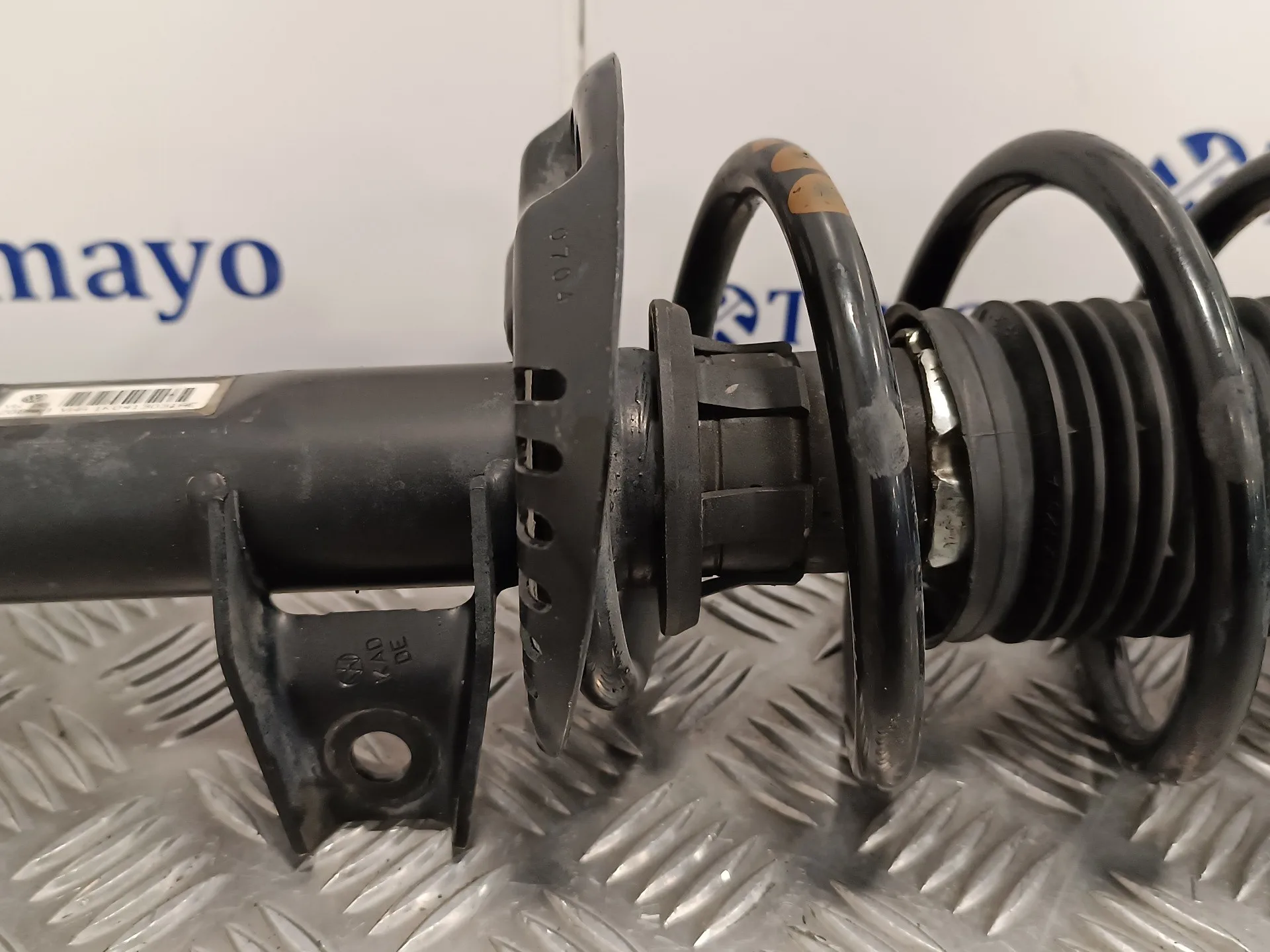 Amortiguador Delantero Derecho para Volkswagen Golf V Berlina (1K1)