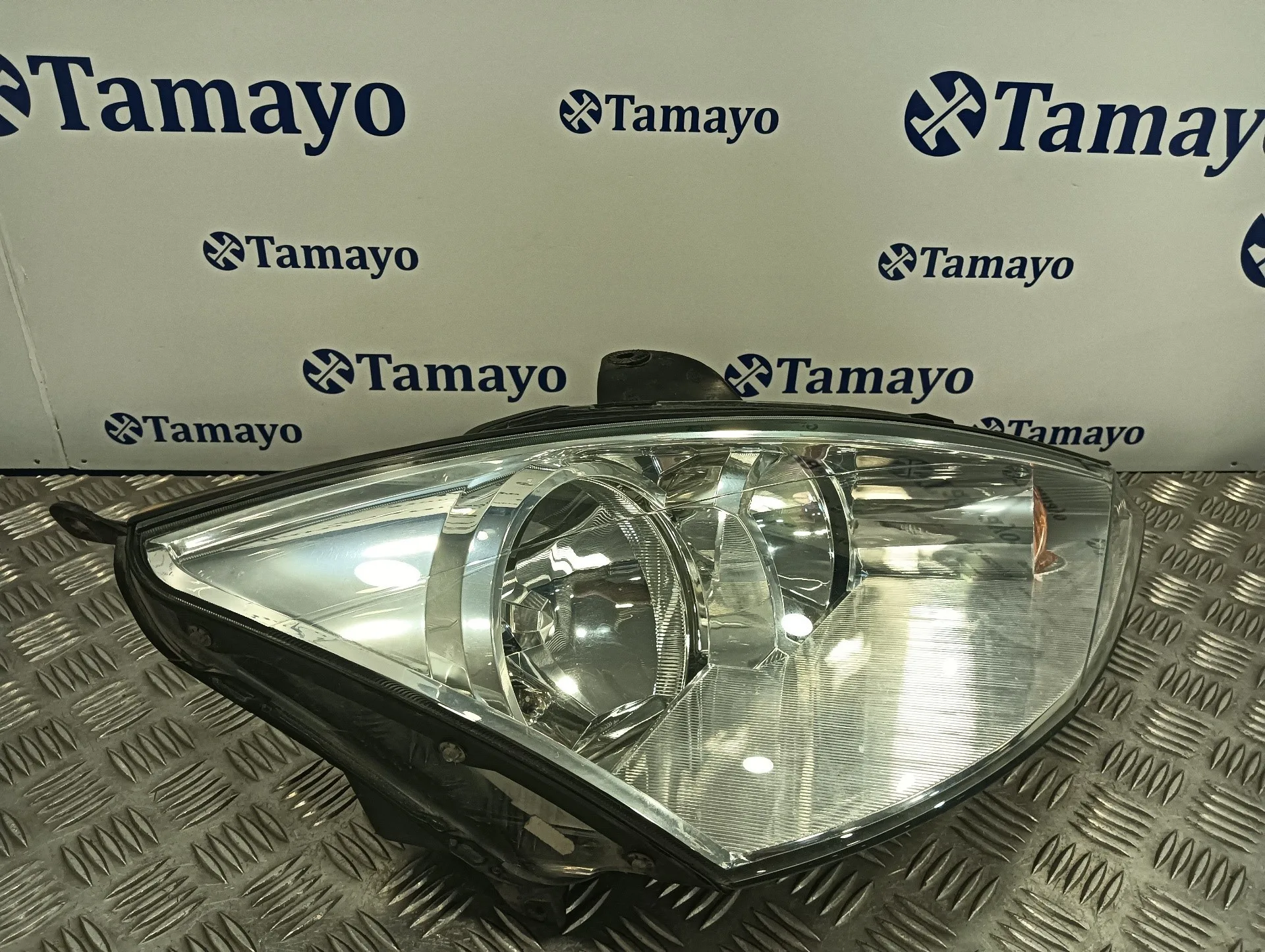 Faro Derecho para Ford Focus Berlina (Cak)