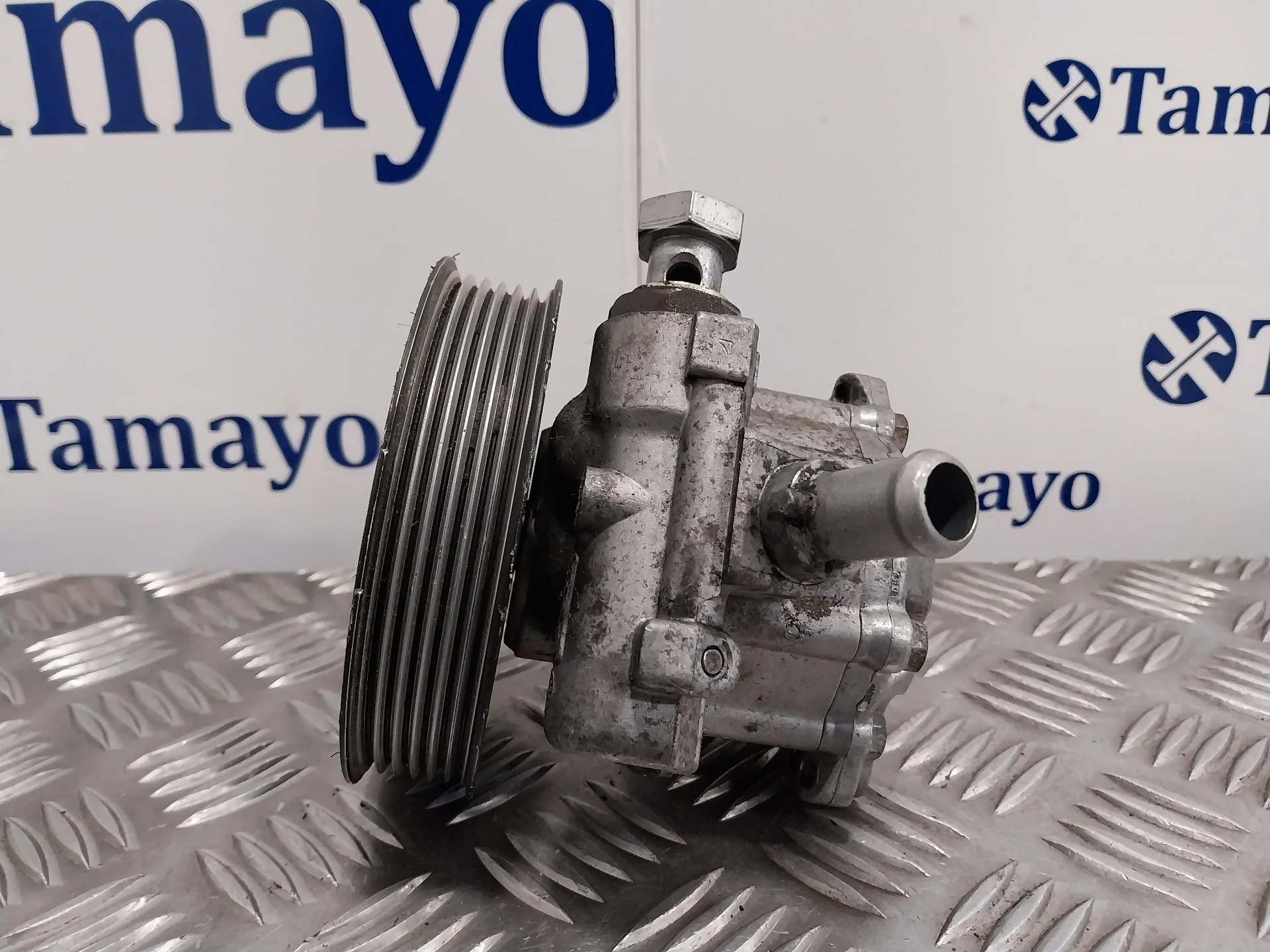 Bomba Direccion para Audi A4 Berlina (8E)