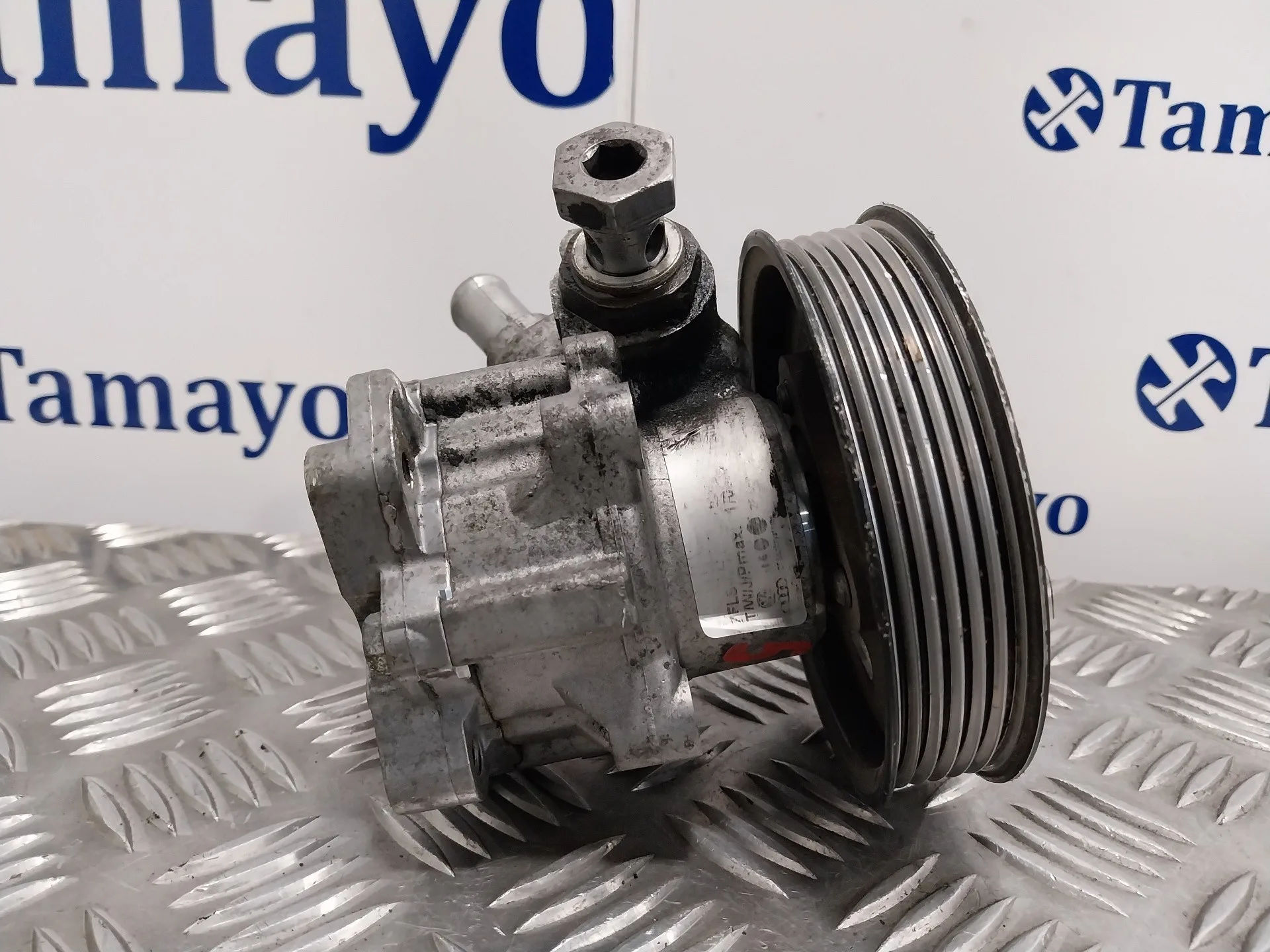 Bomba Direccion para Audi A4 Berlina (8E)