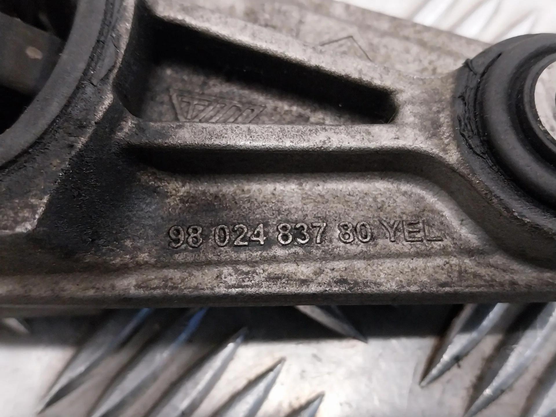 Soporte Motor para Peugeot 208