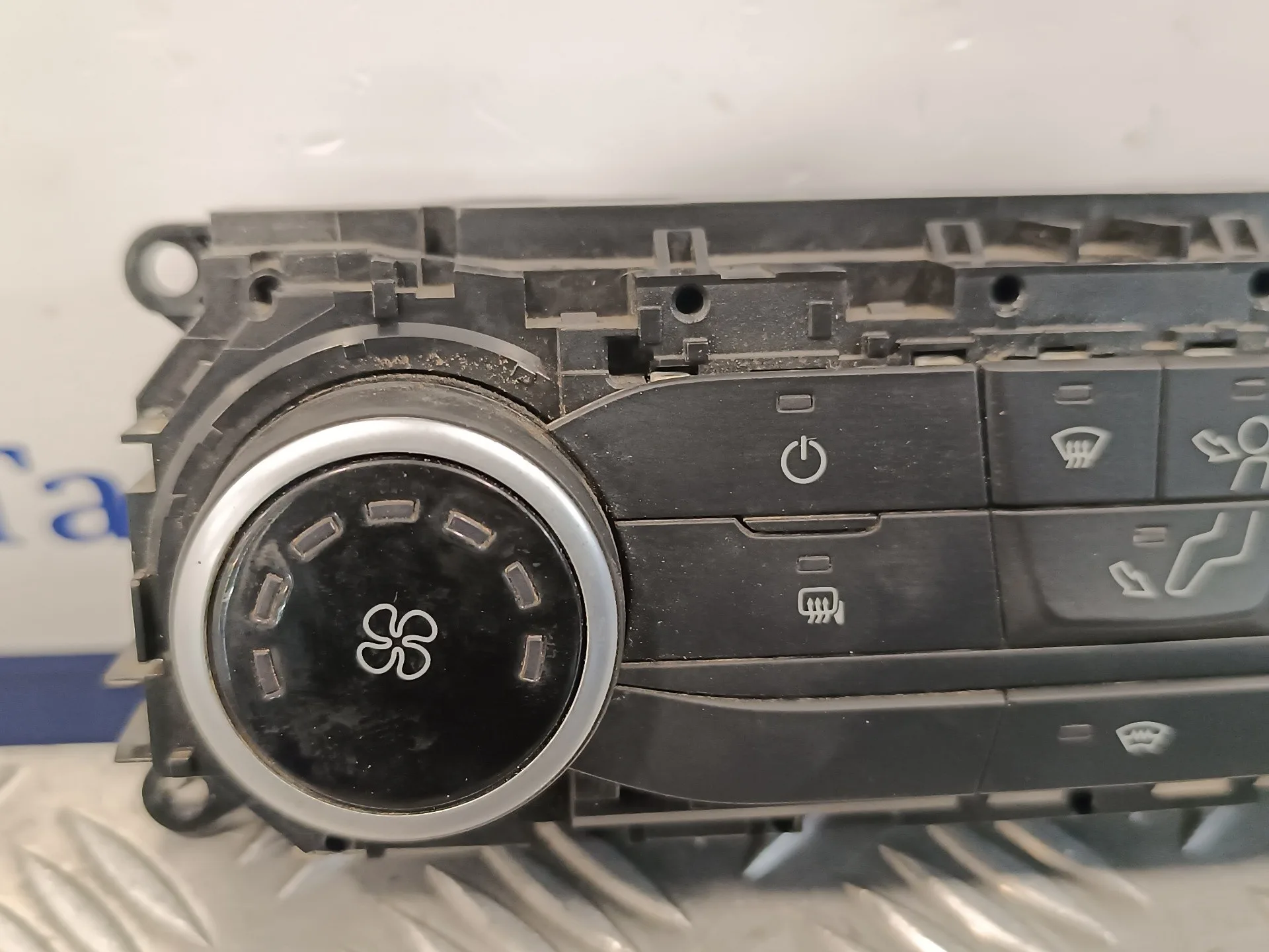 Mando Climatizador para Ford Transit Furgon (Tts)