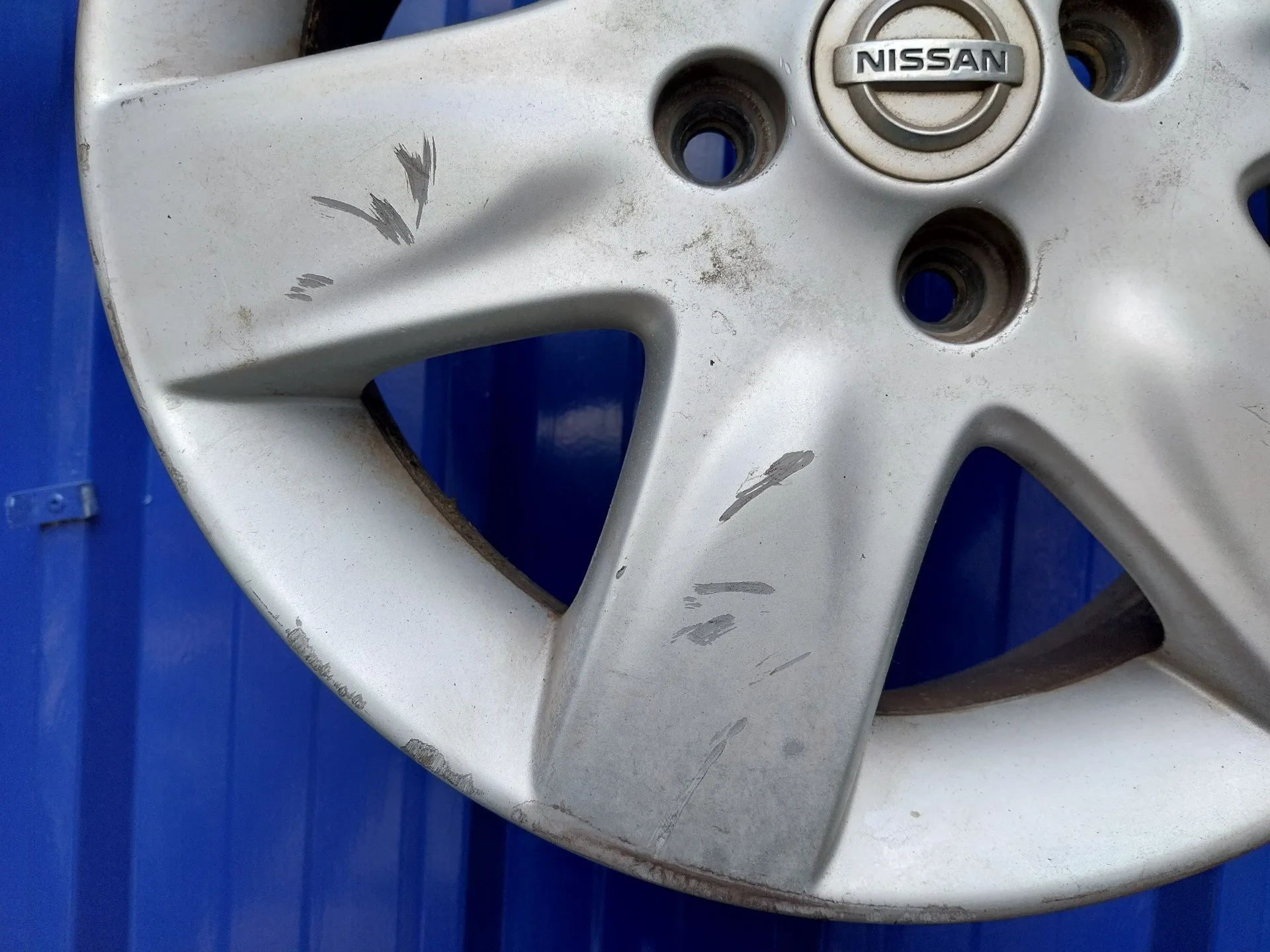 Llanta para Nissan Micra (K12E)