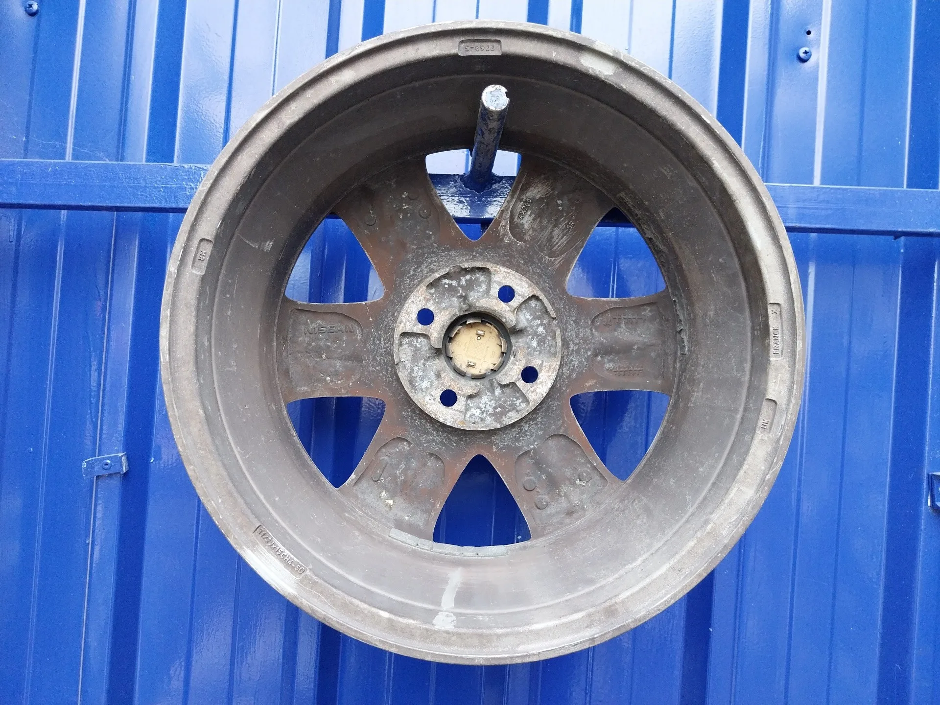 Llanta para Nissan Micra (K12E)