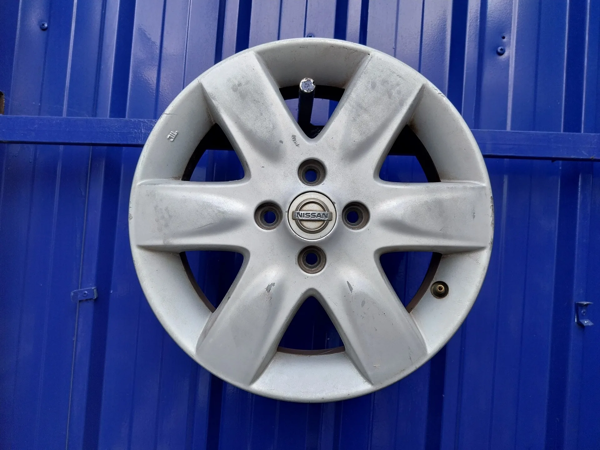 Llanta para Nissan Micra (K12E)