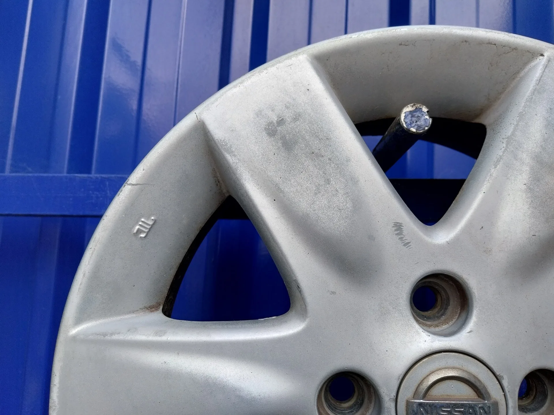 Llanta para Nissan Micra (K12E)