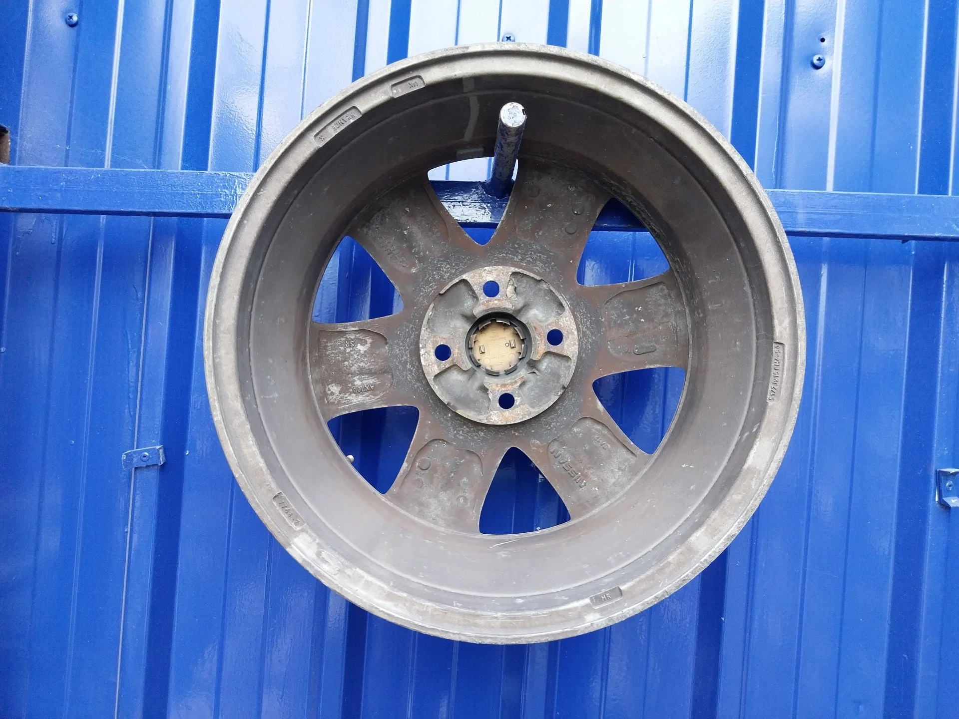 Llanta para Nissan Micra (K12E)