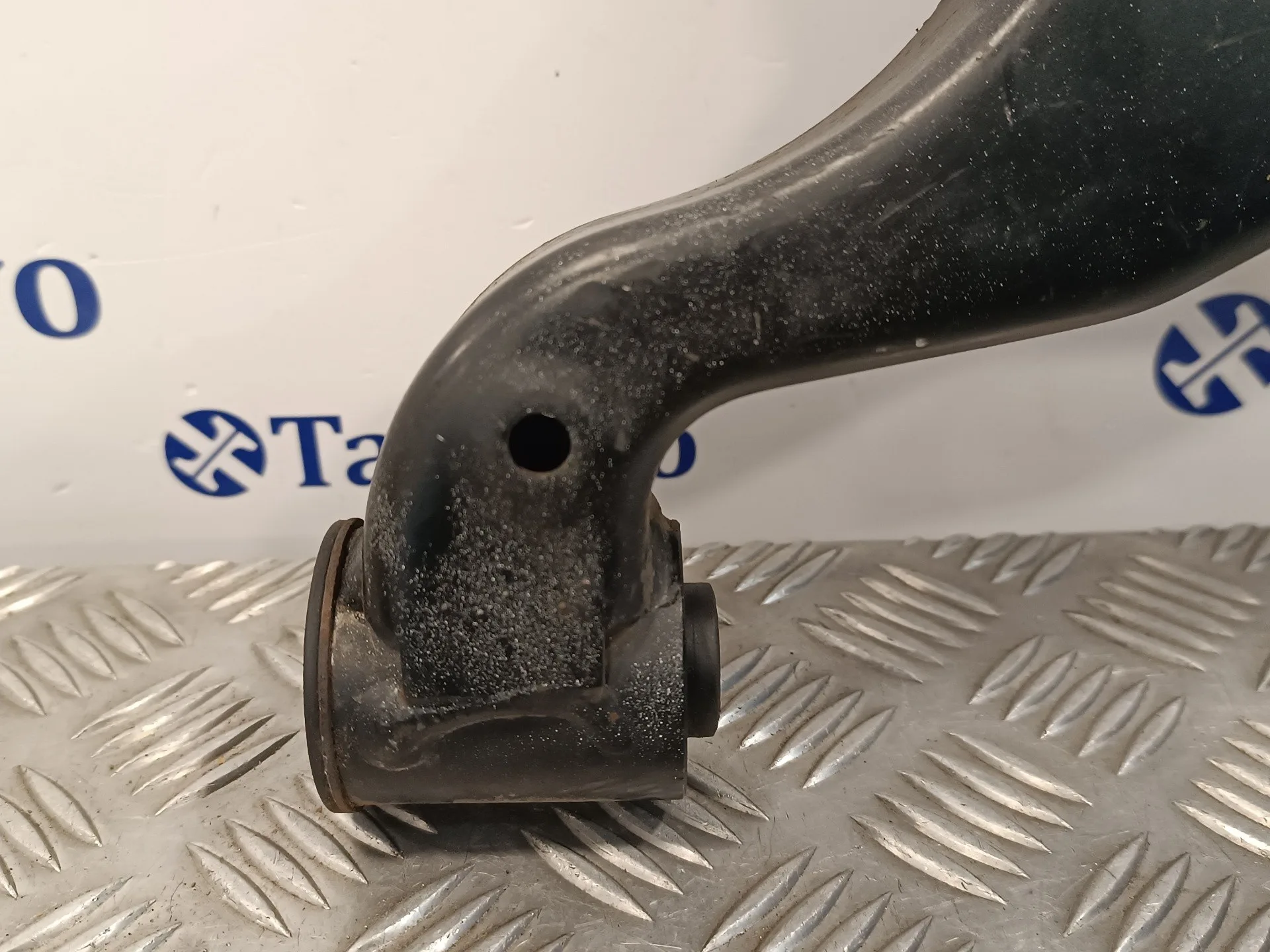 Brazo Suspension Inferior Delantero Derecho para Nissan Pathfinder (R51)
