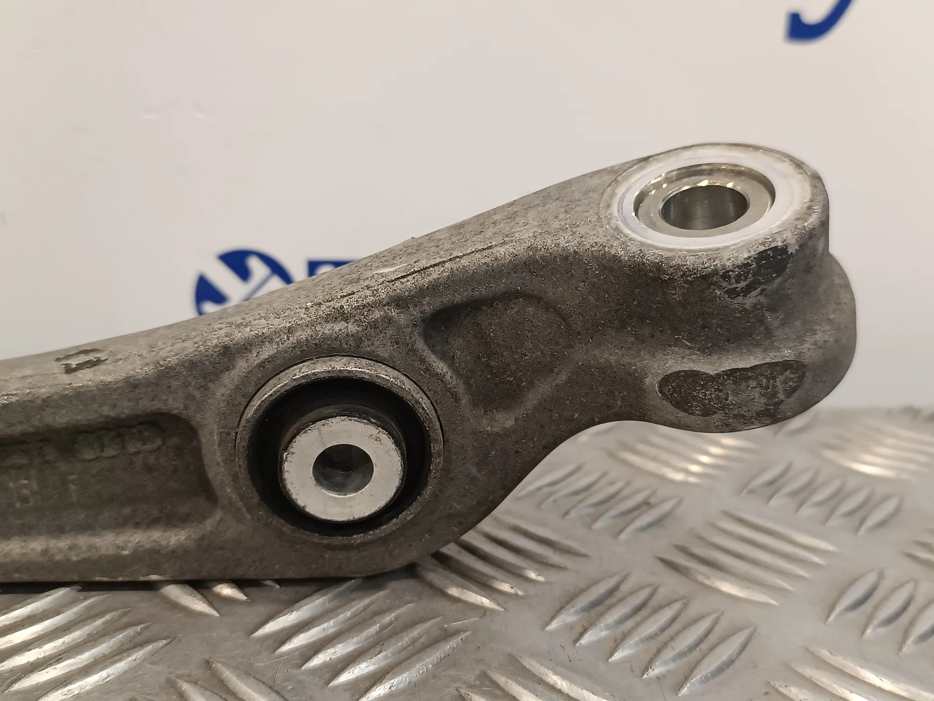 Brazo Suspension Inferior Delantero Izquierdo para Audi A5 Coupe (8T)