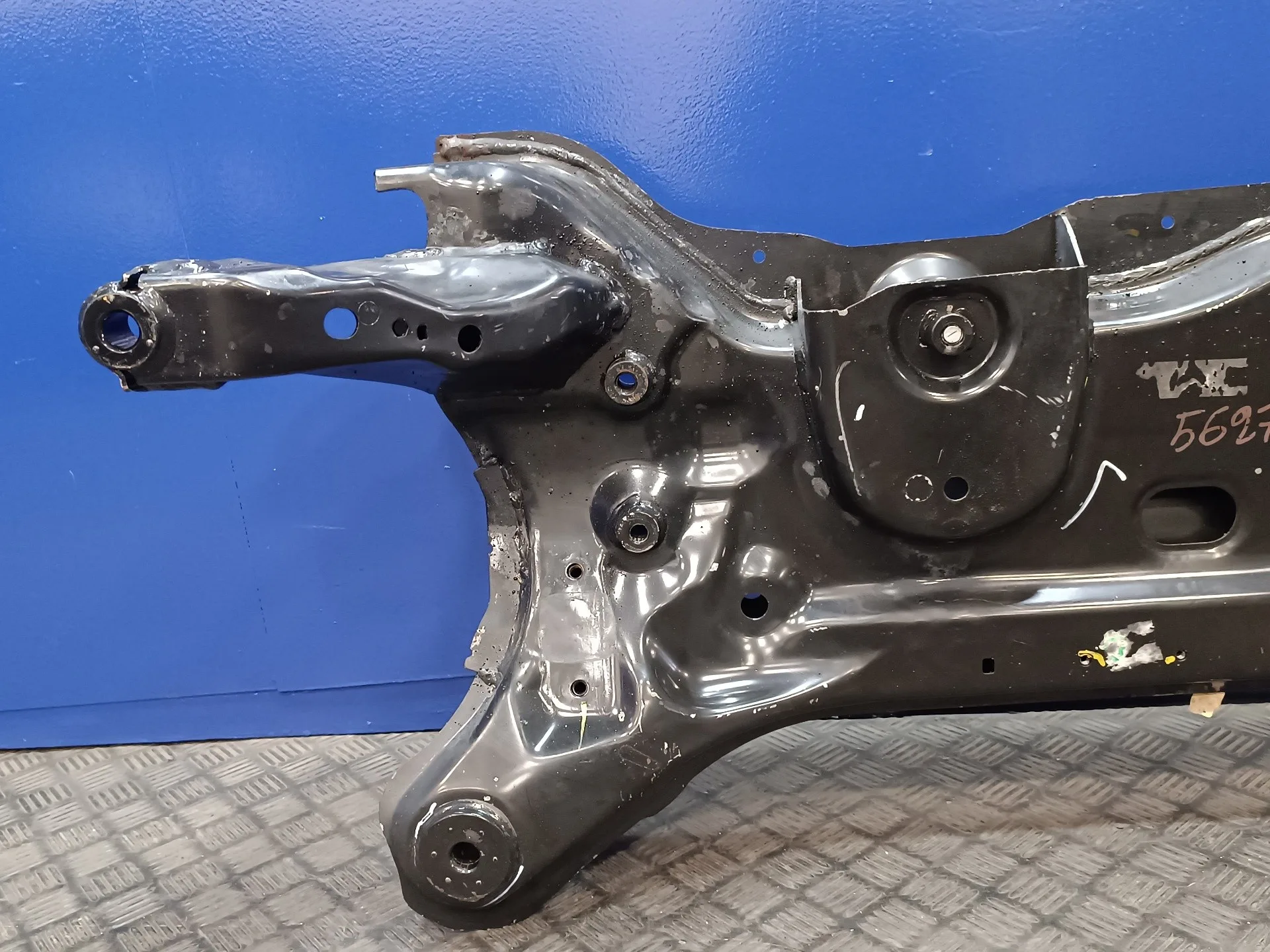 Puente Delantero para Ford Transit Furgon (Tts)