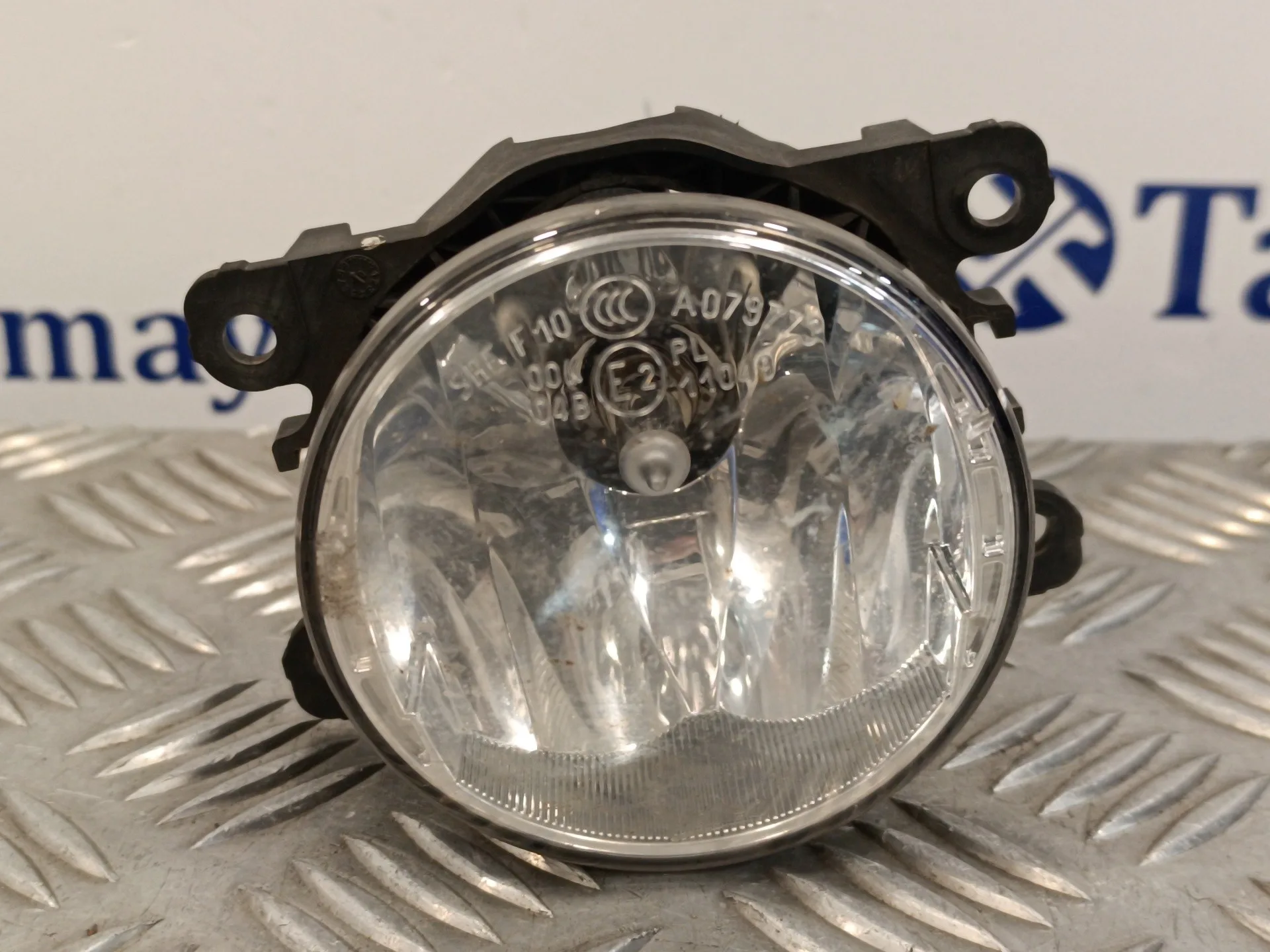 Faro Antiniebla Derecho para Renault Clio Iv