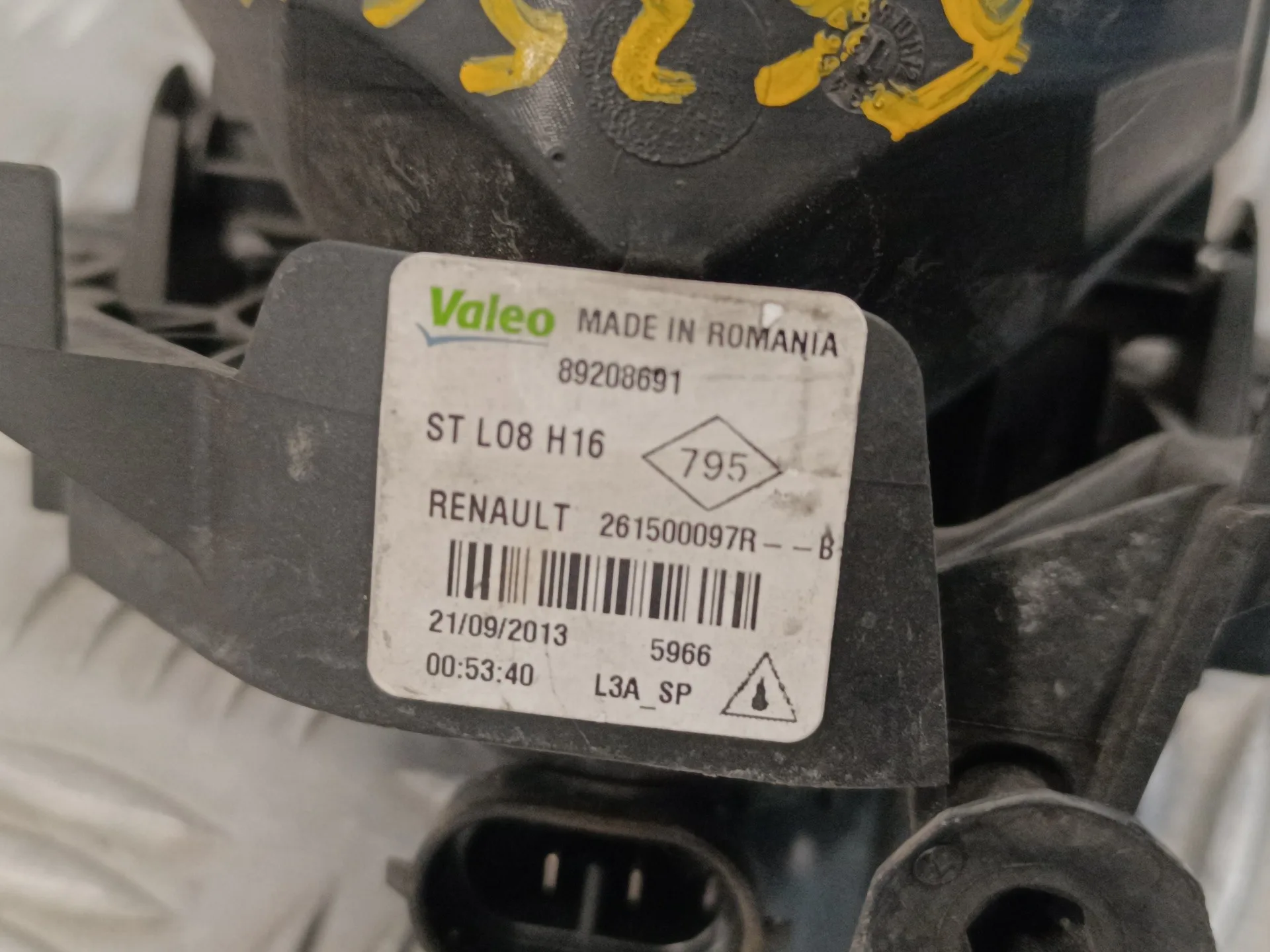 Faro Antiniebla Derecho para Renault Clio Iv