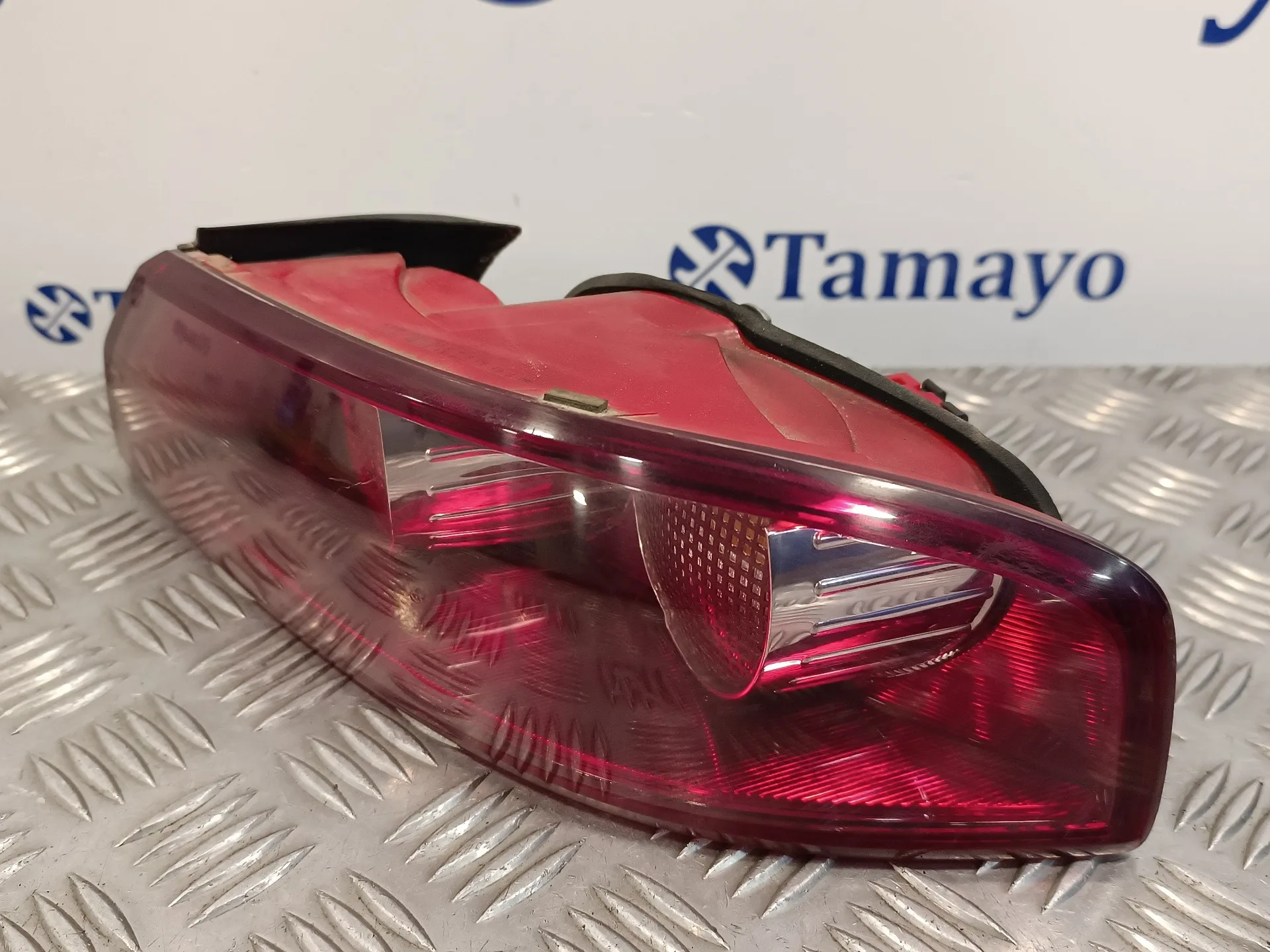 Piloto Trasero Derecho para Alfa Romeo 159 (140)