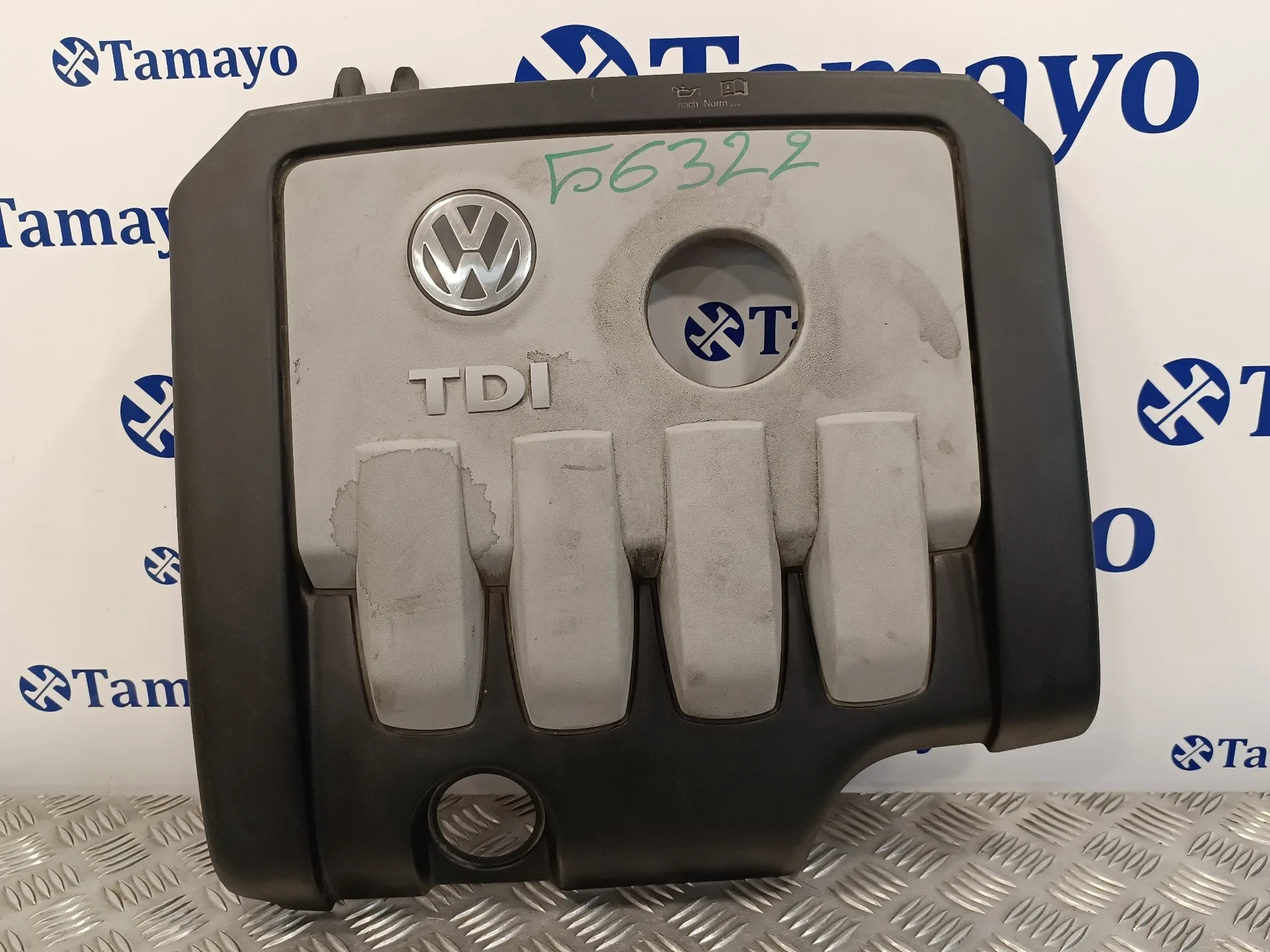 Tapa Motor para Volkswagen Passat Berlina (3C2)
