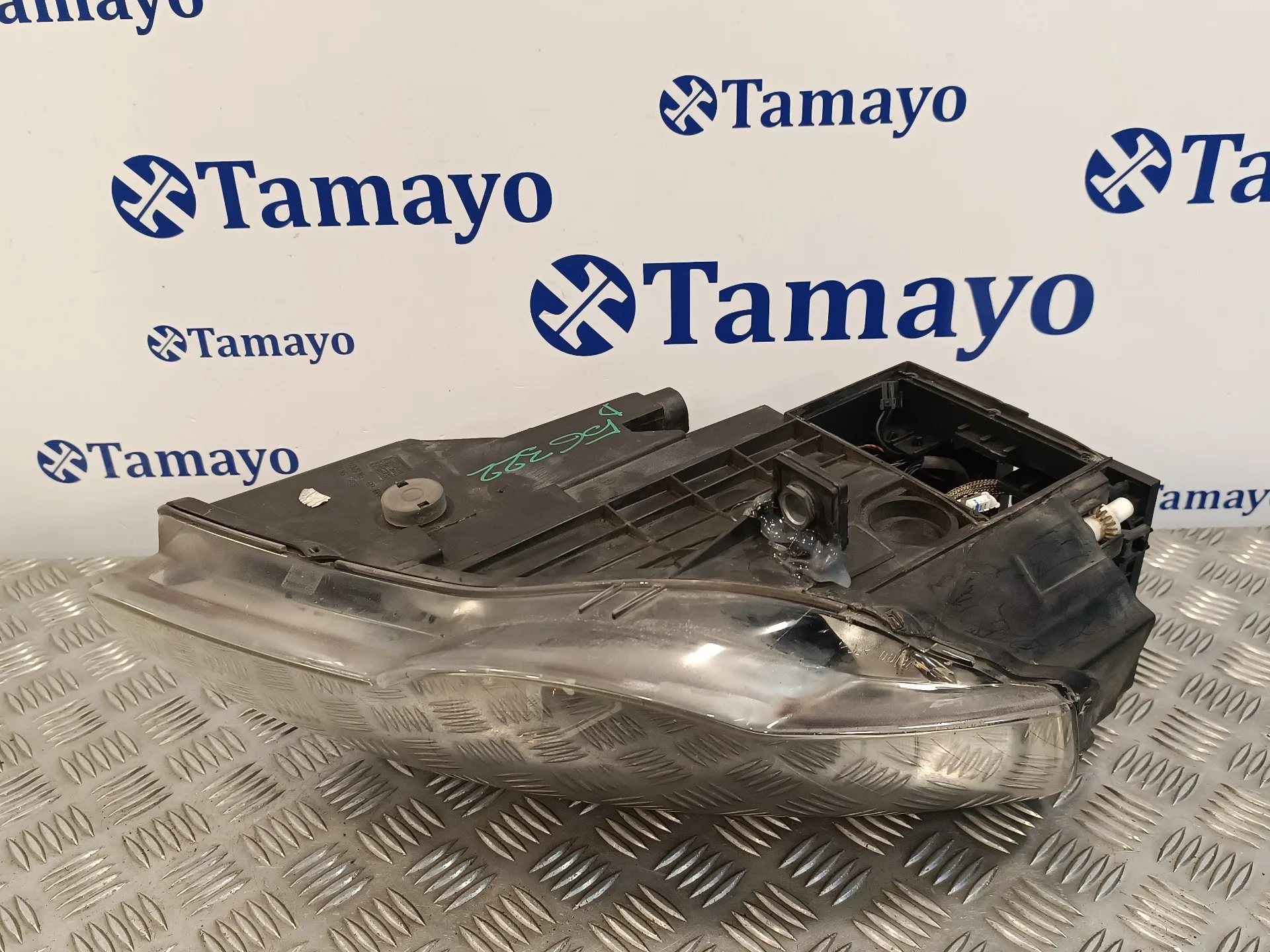 Faro Derecho para Volkswagen Passat Berlina (3C2)