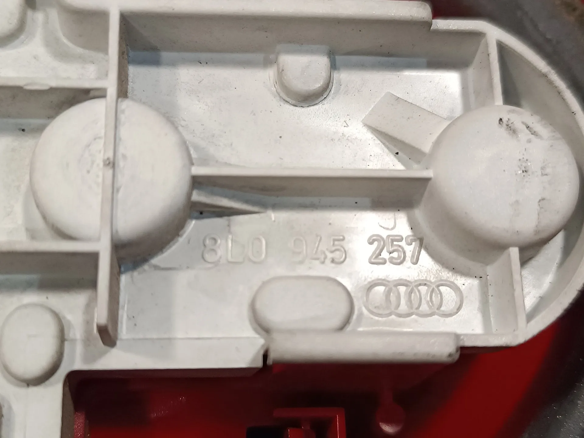 Piloto Trasero Izquierdo para Audi A3 (8L)