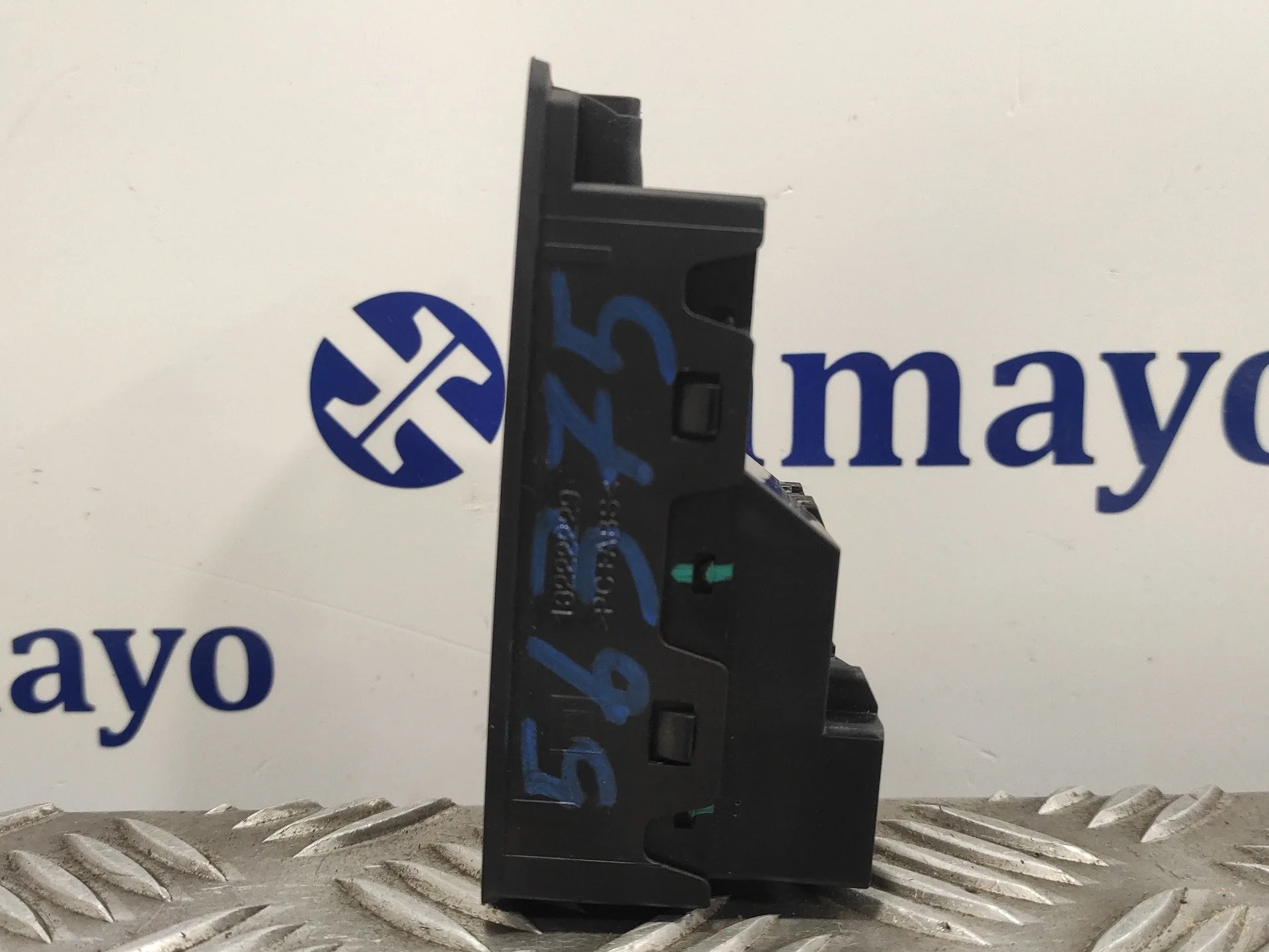 Mando Elevalunas Delantero Derecho para Opel Insignia Berlina