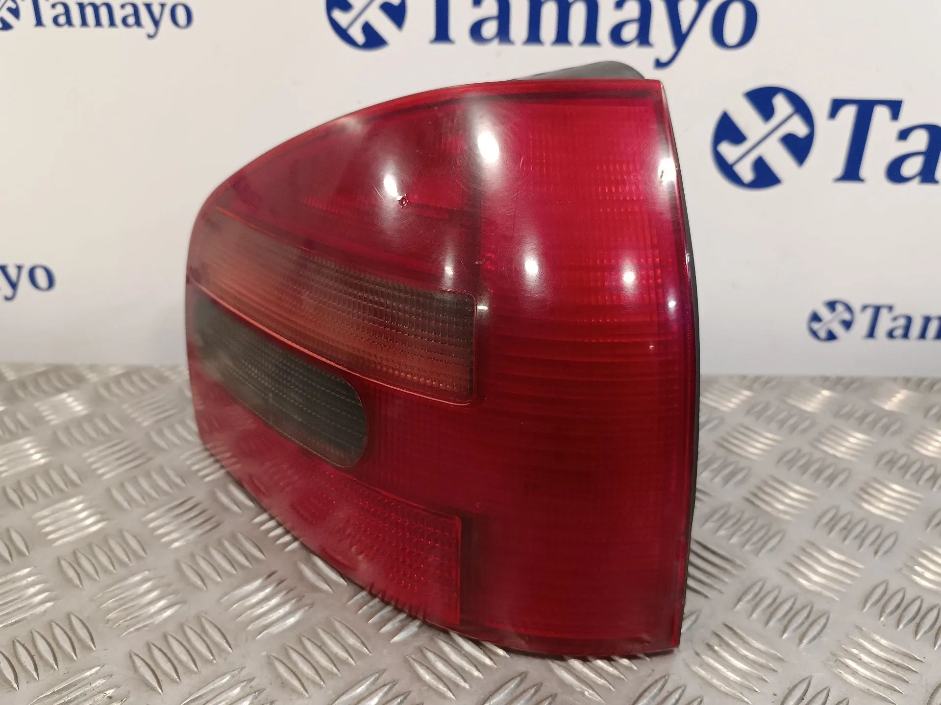 Piloto Trasero Derecho para Audi A3 (8L)